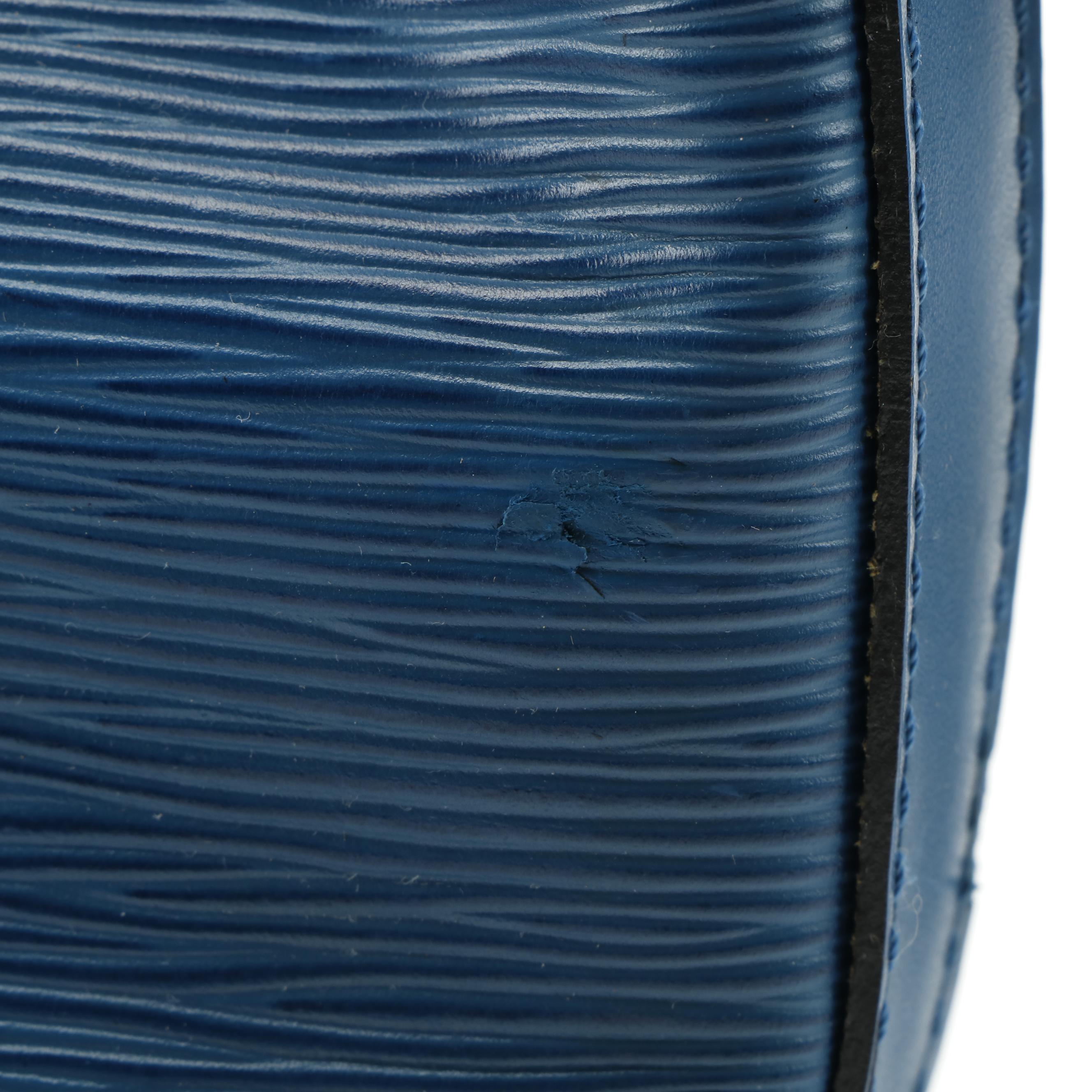 Louis Vuitton Noé Bucket Bag in Toledo Blue Epi Leather with Smooth Leather Trim