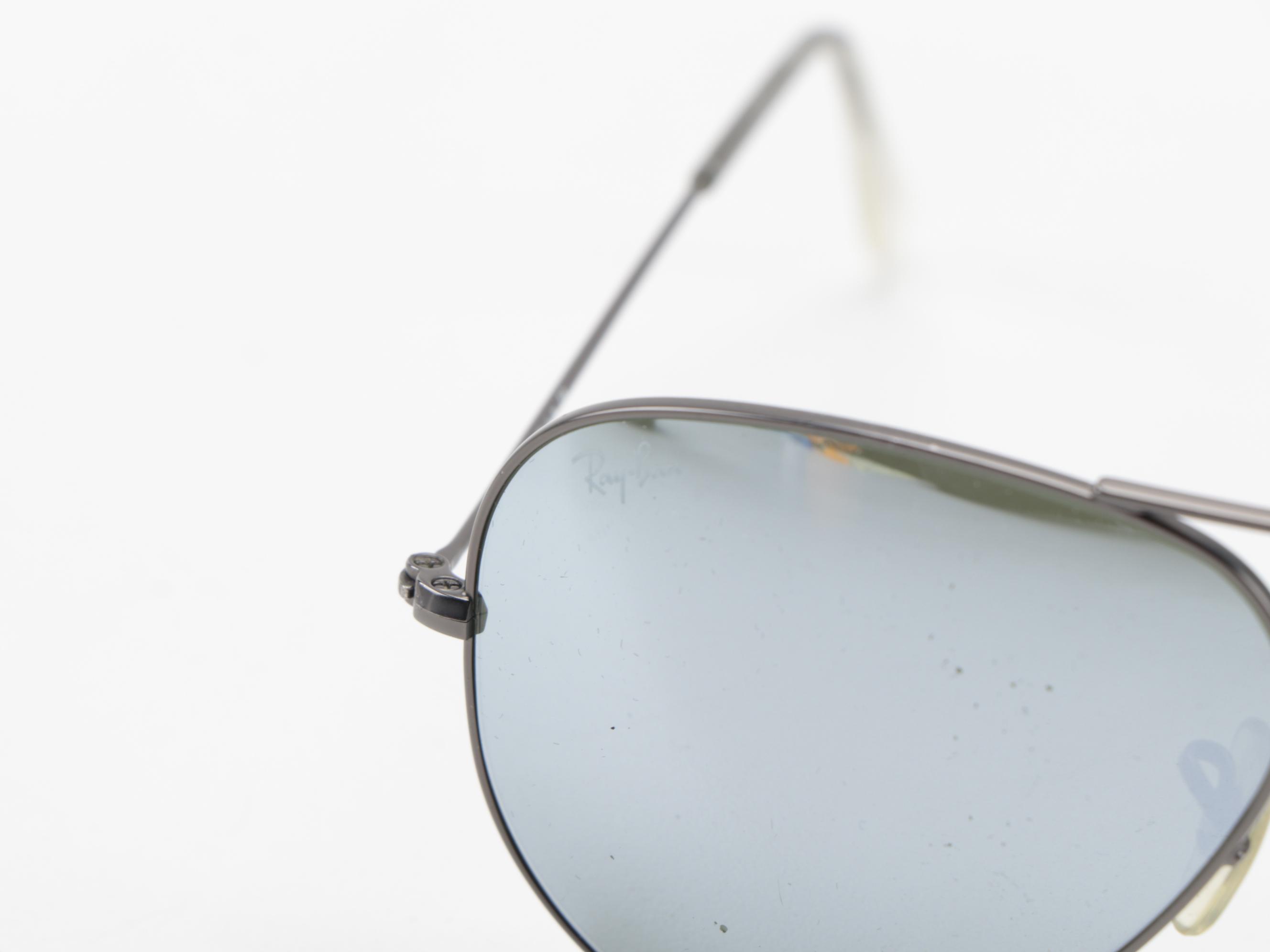 Ray-Ban RB3025 Aviator Large Metal Mirrored Sunglasses with Case