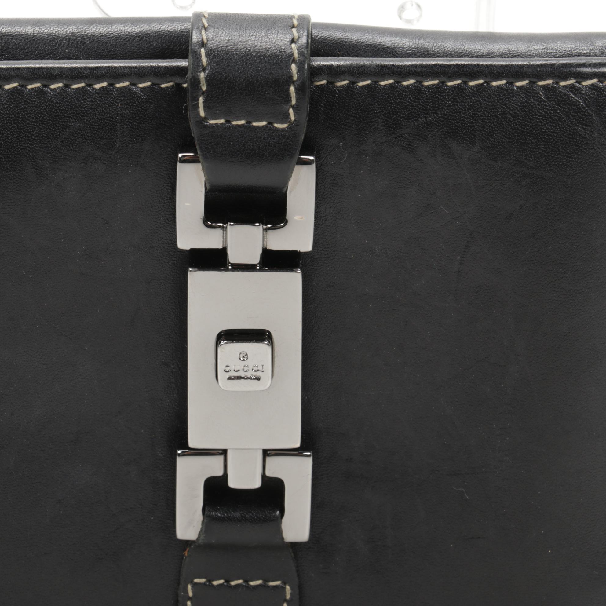 Gucci Piston Lock Bifold Wallet in Black Leather