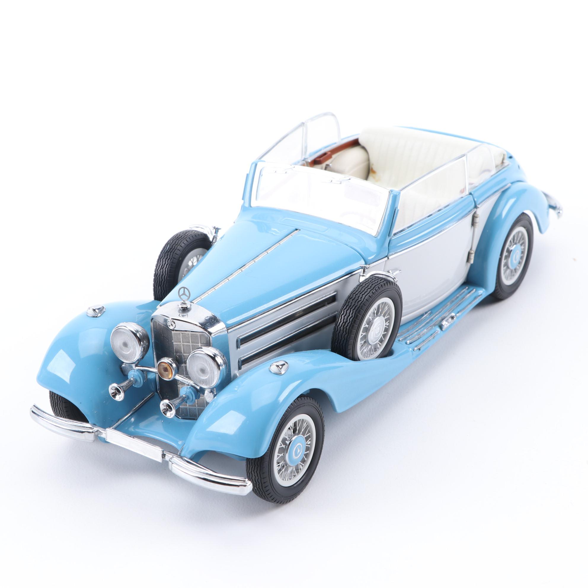 CMC 1936 Mercedes-Benz 540K Cabriolet B 1:24 Scale Model Car
