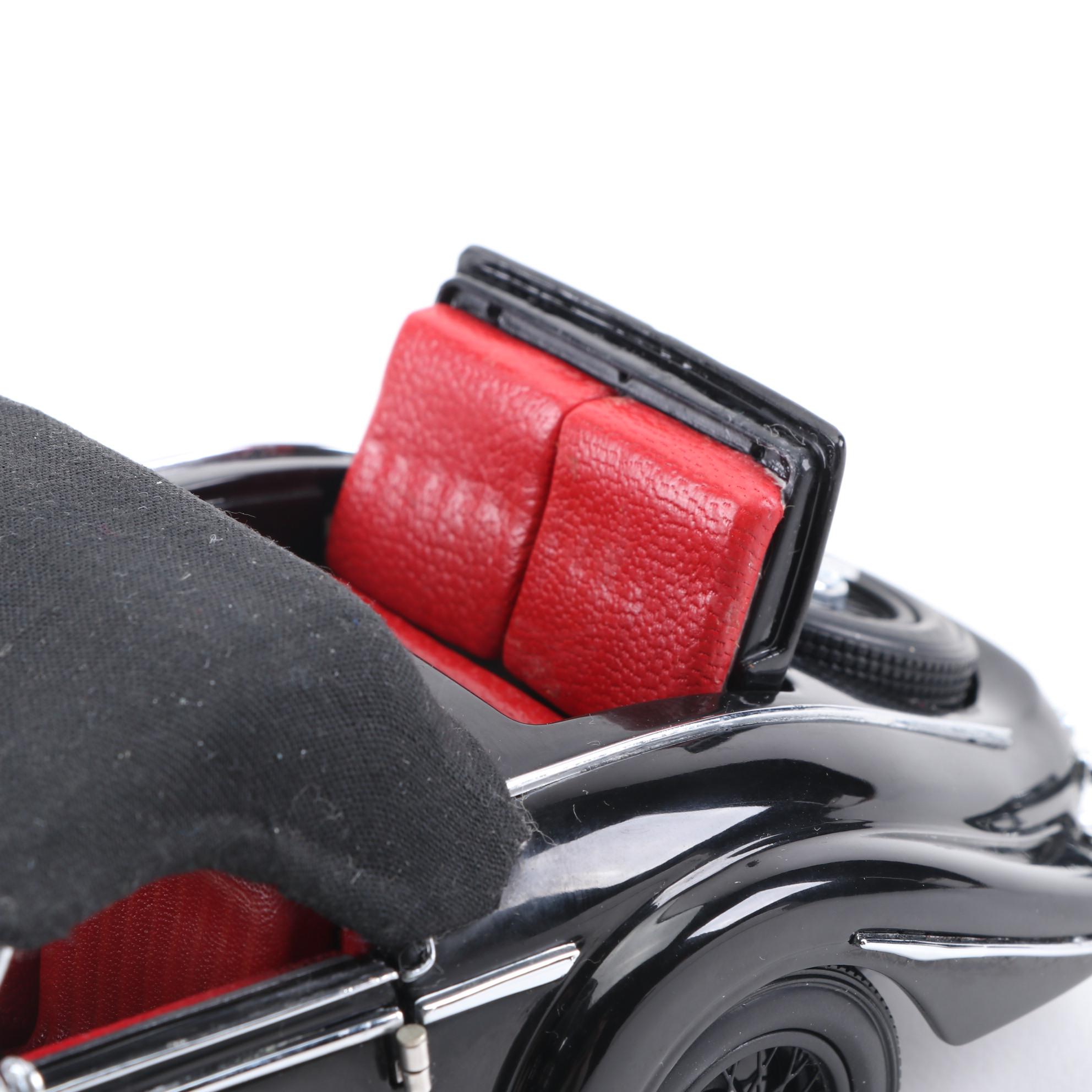 CMC 1936 Mercedes-Benz 500K "Spezialroadster" 1:24 Scale Model Car