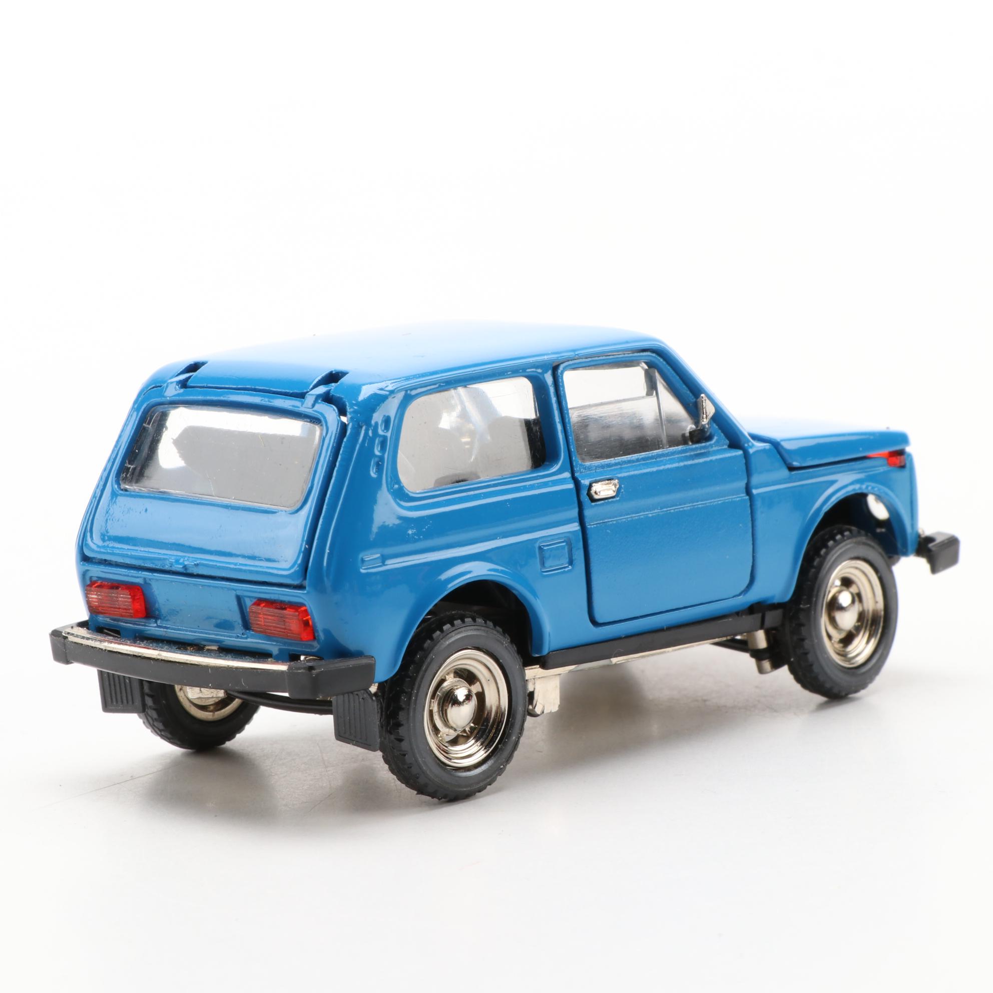 Brumm "Giardinetta Legno", Landsdowne "Wolseley" and Other Scale Model Cars