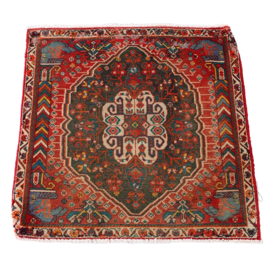 2'2 x 2'2 Hand-Knotted Persian Abadeh Wool Floor Mat