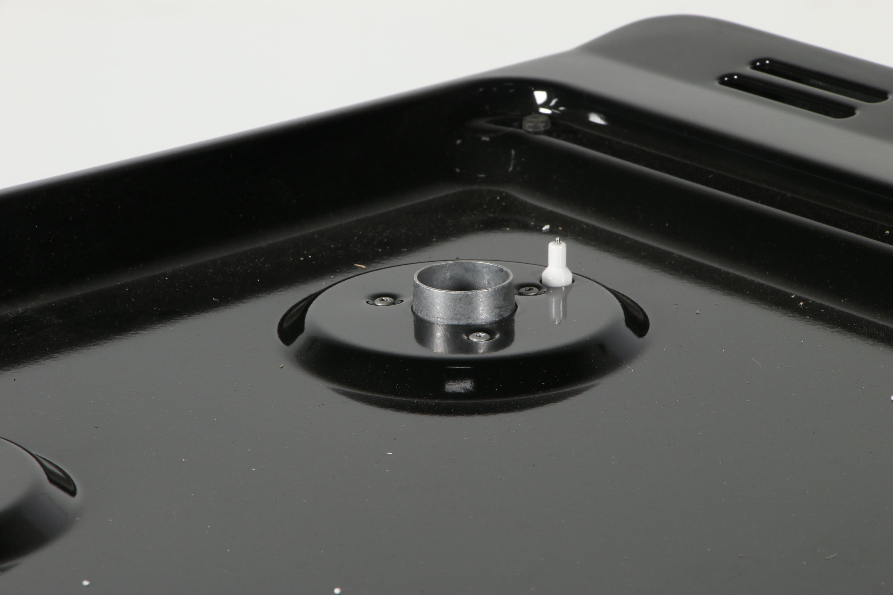 GE Stainless Steel 24" 2.9 Cu. Ft. Four-Burner Freestanding Gas Range