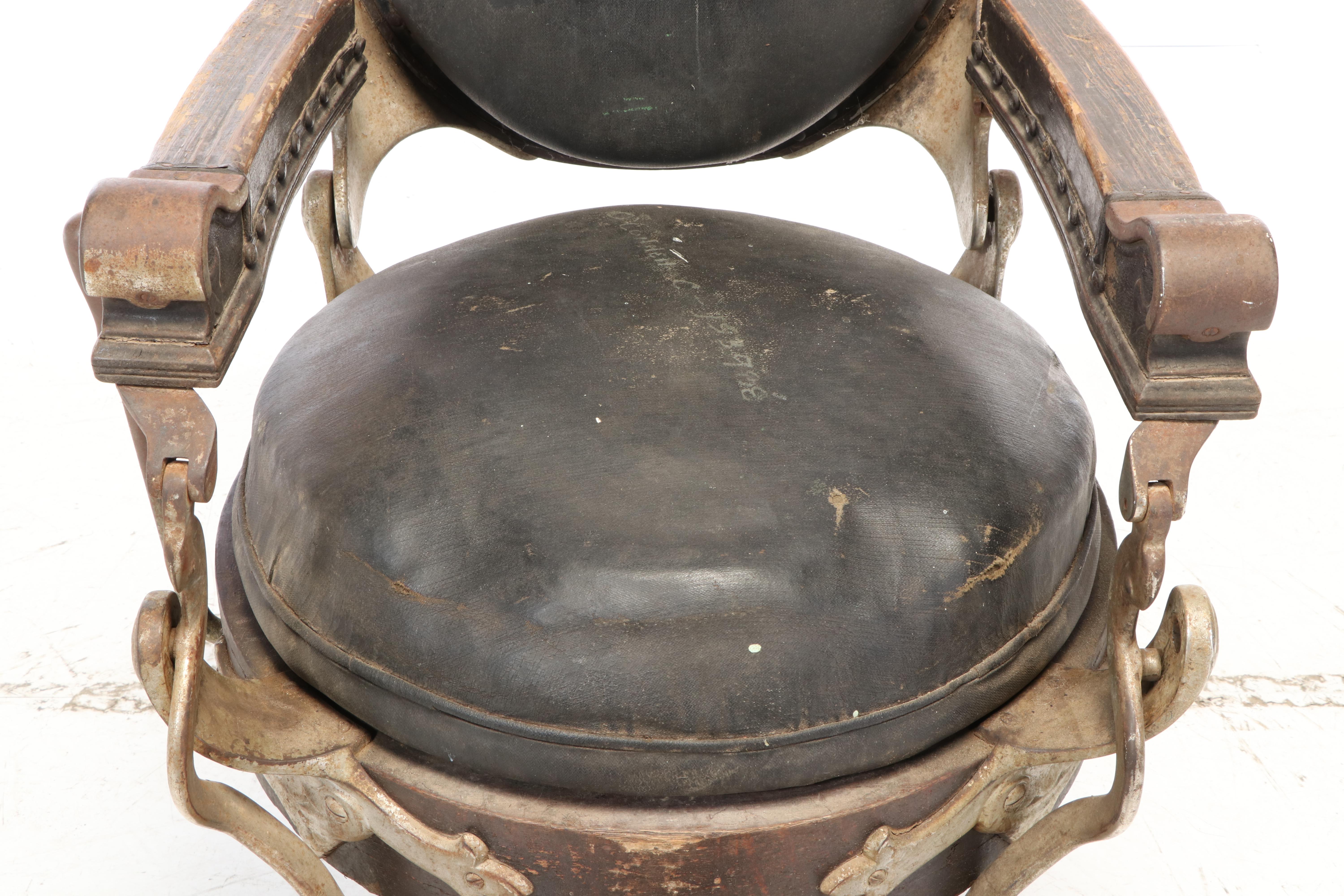 E. Berninghaus "Hercules" Barber Chair, circa 1908