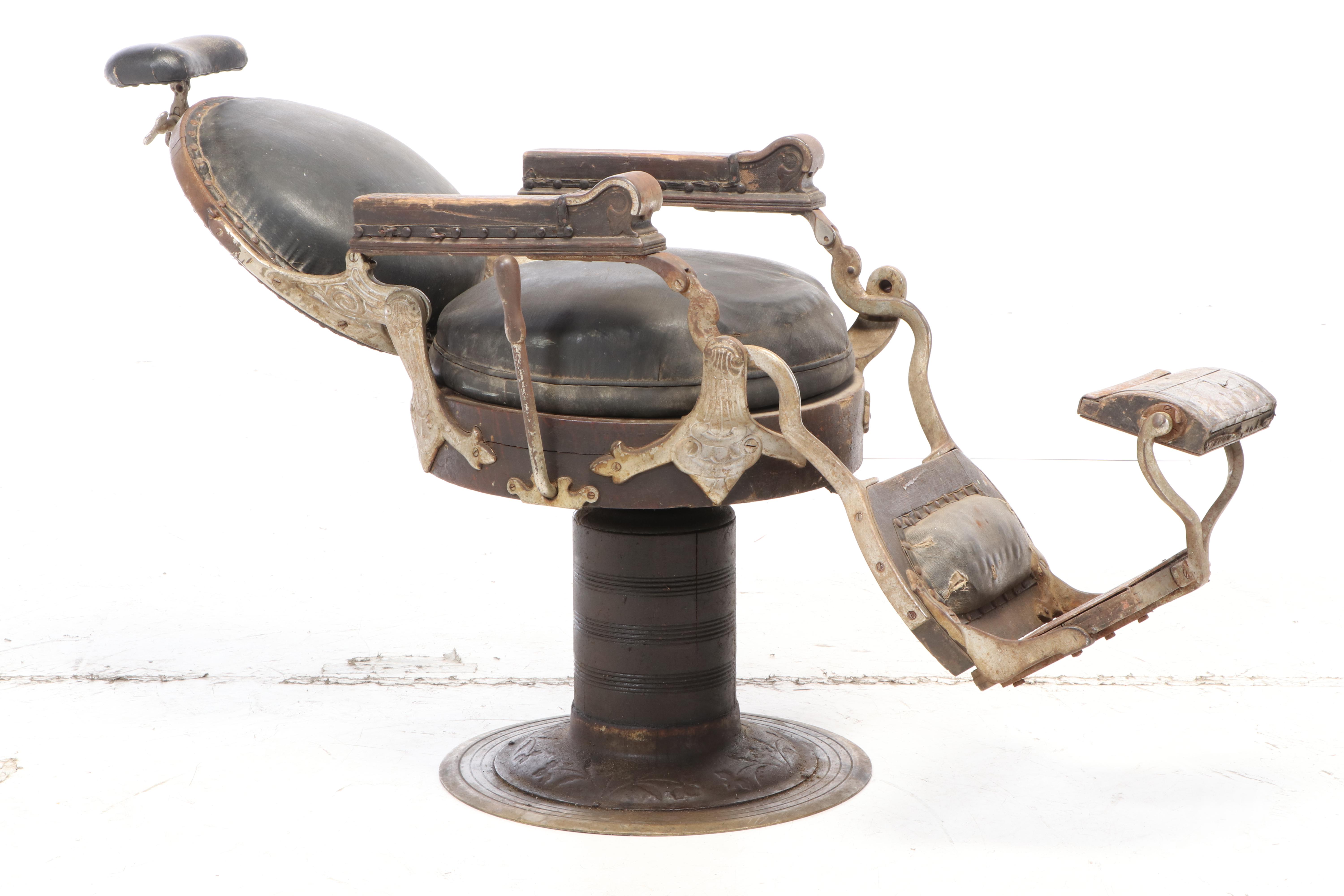 E. Berninghaus "Hercules" Barber Chair, circa 1908