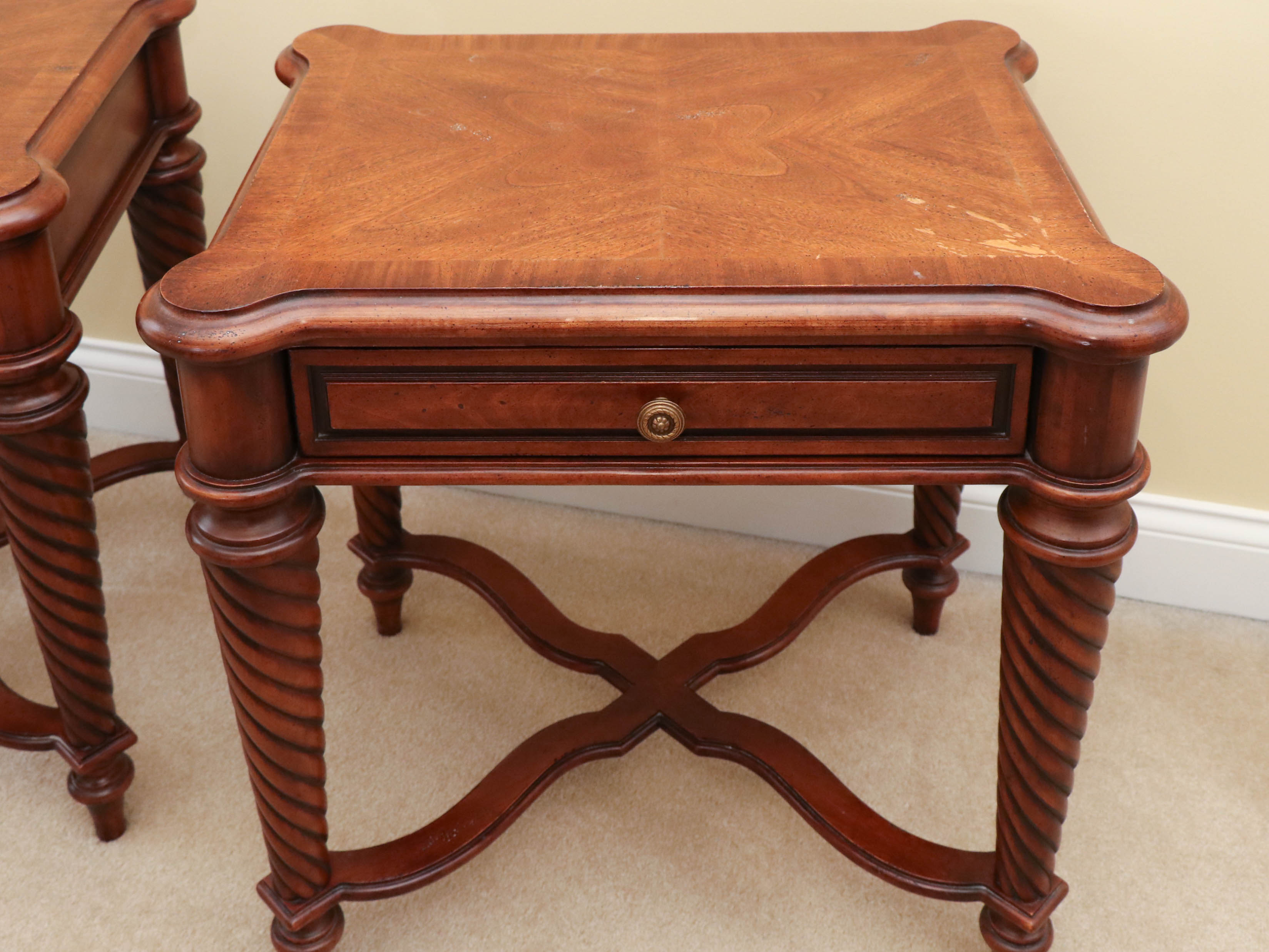Pair of Hickory White "Balmoral" Mahogany Bedside Tables
