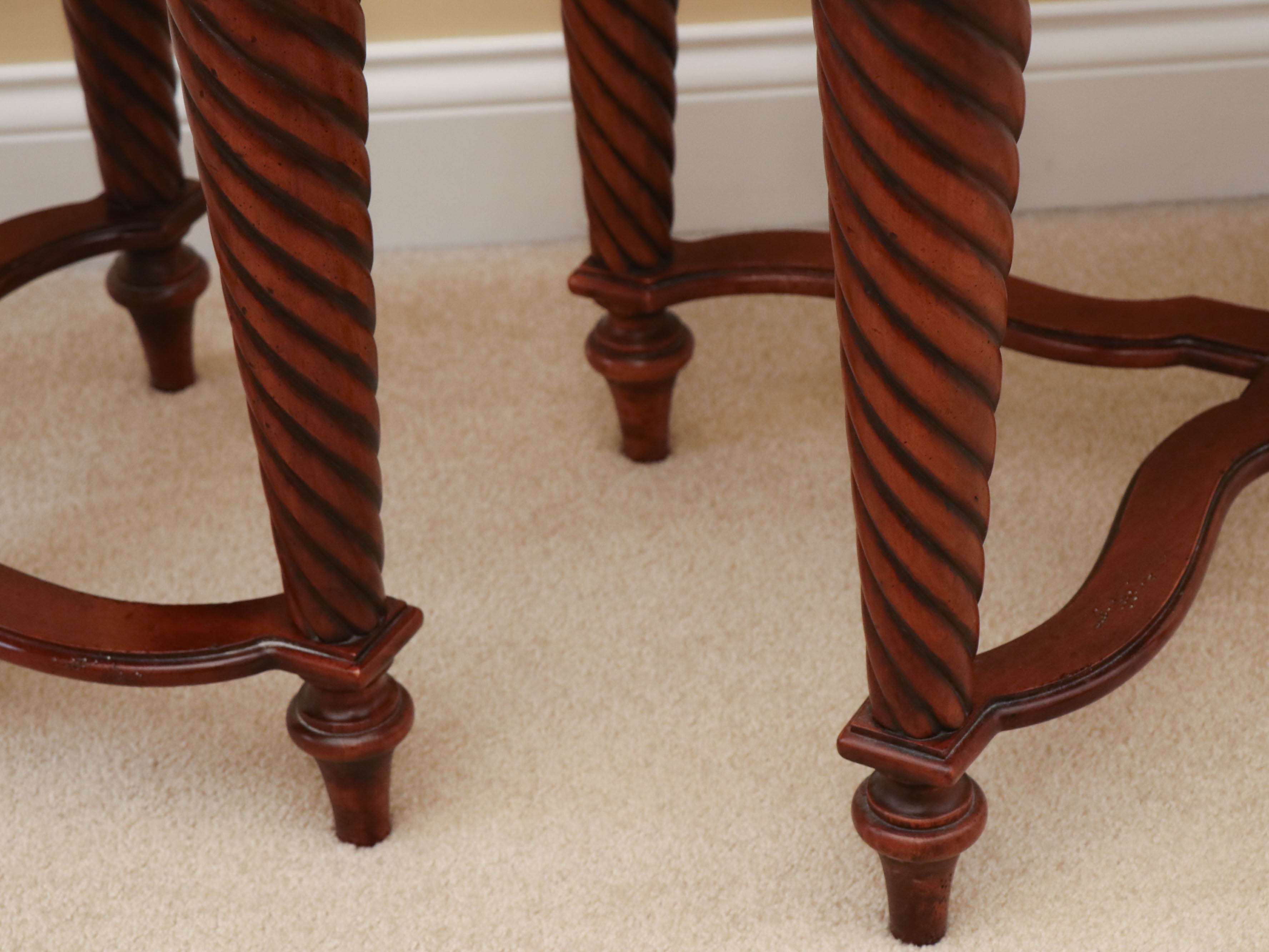 Pair of Hickory White "Balmoral" Mahogany Bedside Tables