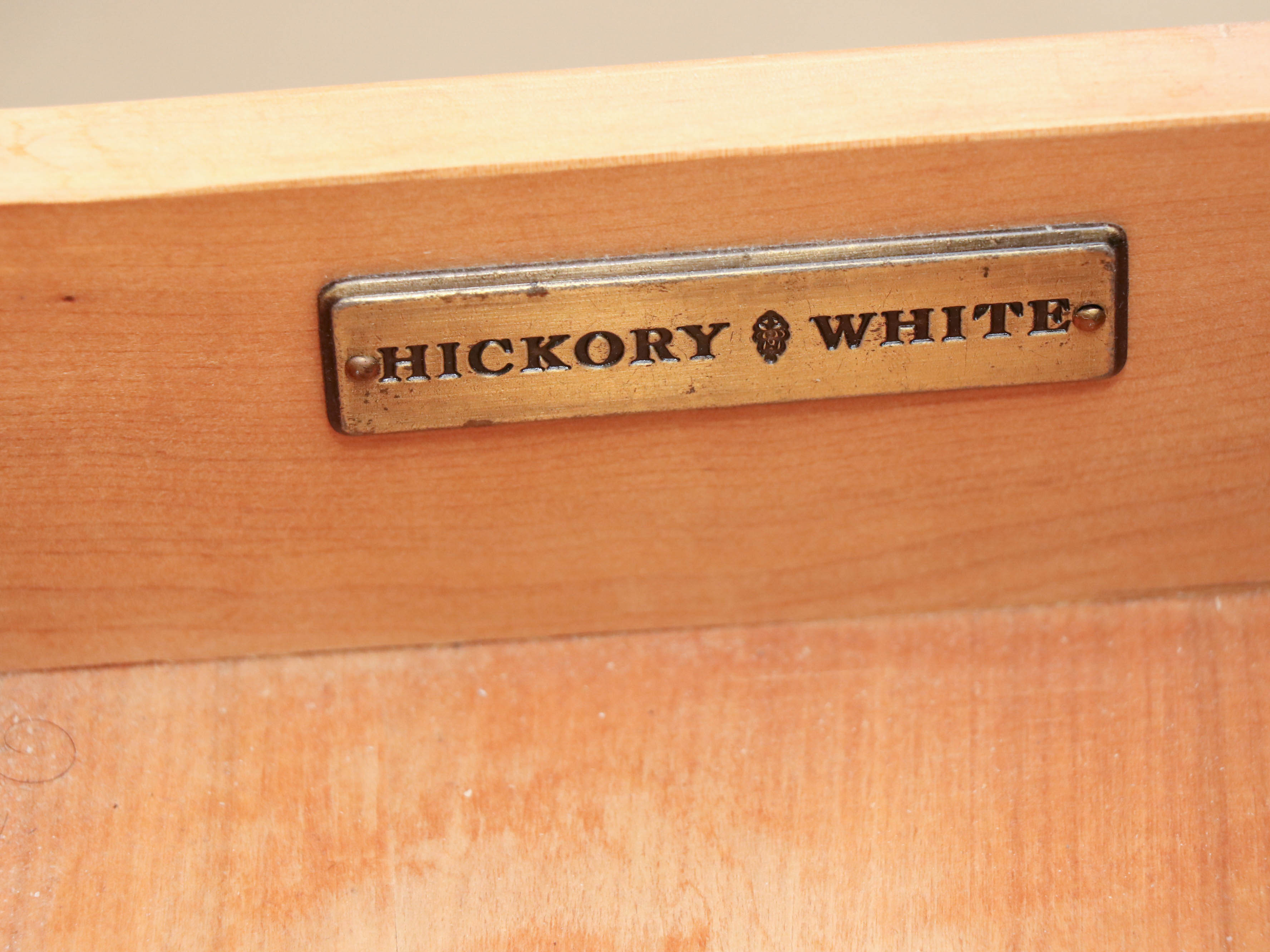 Pair of Hickory White "Balmoral" Mahogany Bedside Tables