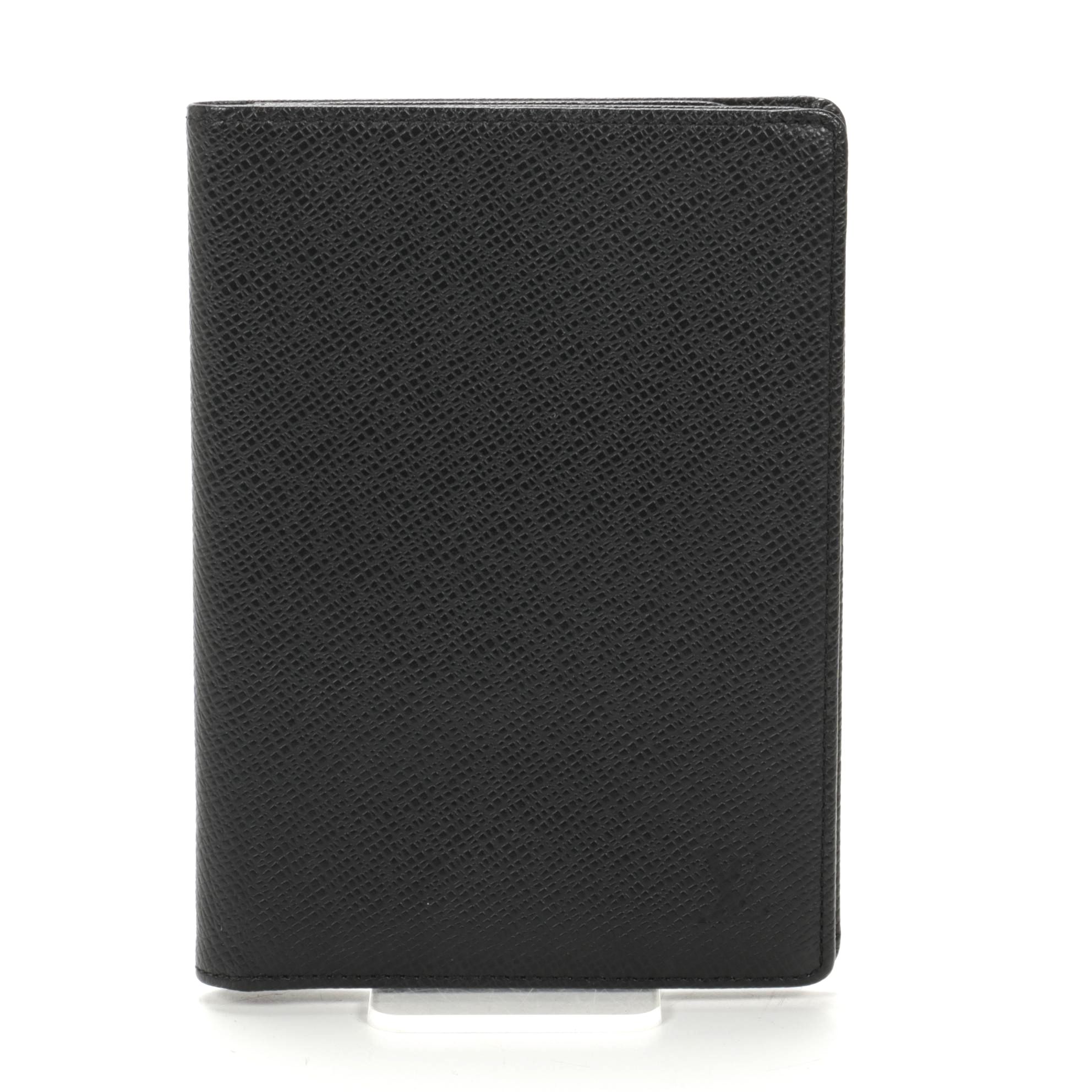 Louis Vuitton Passport Holder in Black Taiga Leather