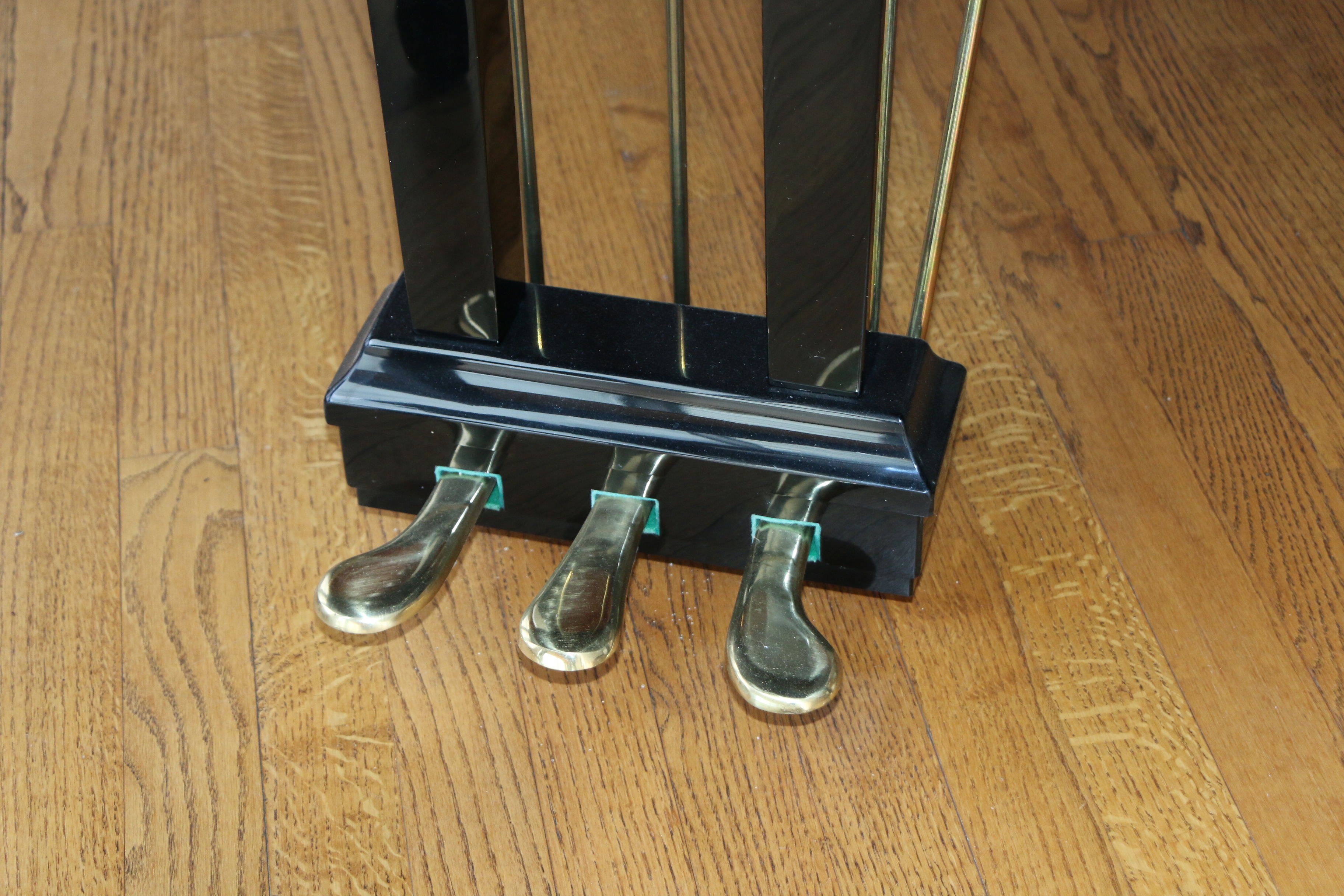 Samick Gloss Black Baby Grand Piano with Piano Bench, Late 20th Century