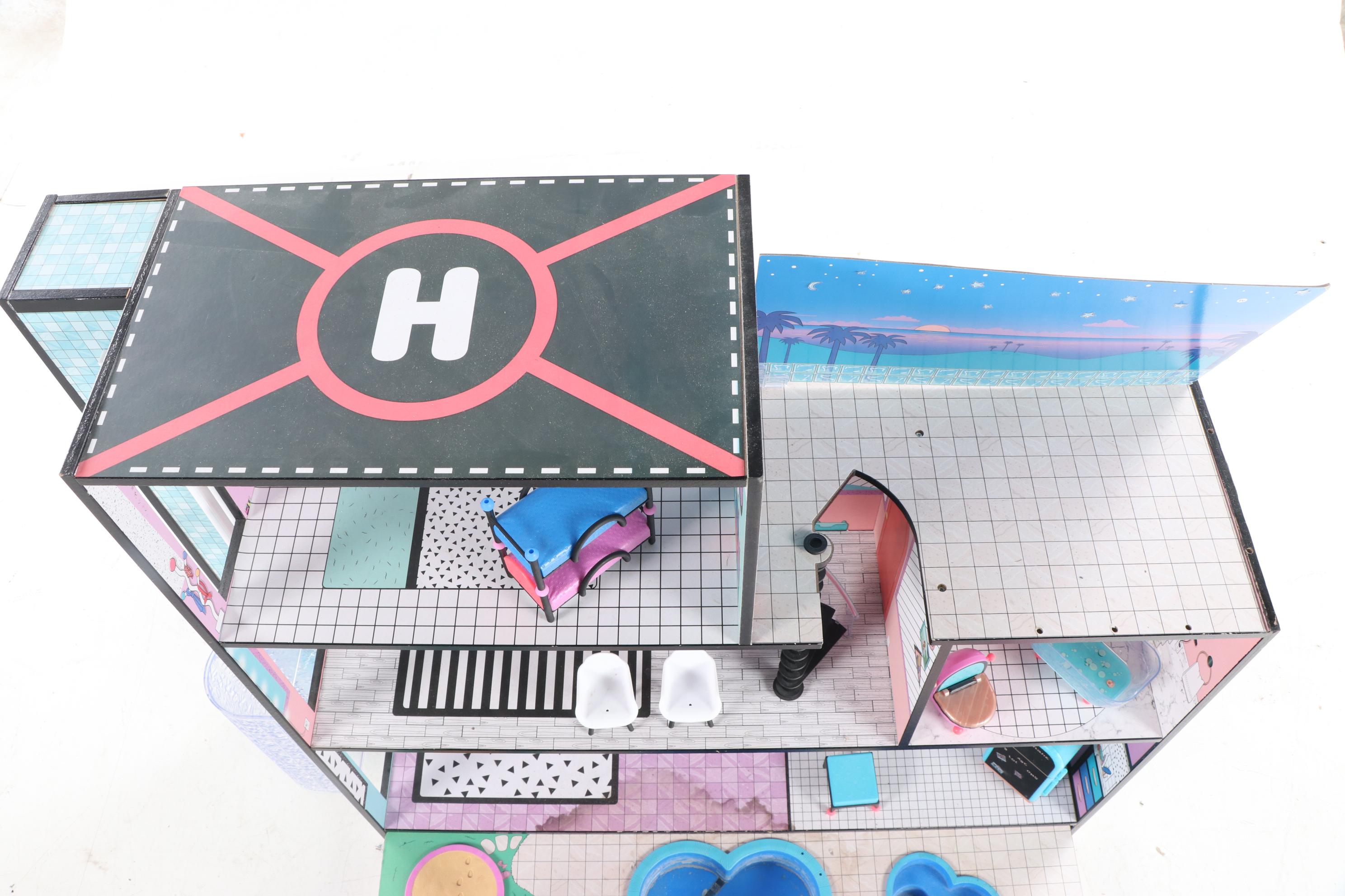 LOL Dolls "O.M.G. House" Wooden Playhouse with Accessories and Dolls