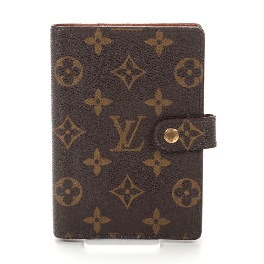 Louis Vuitton Agenda Cover in Monogram Canvas