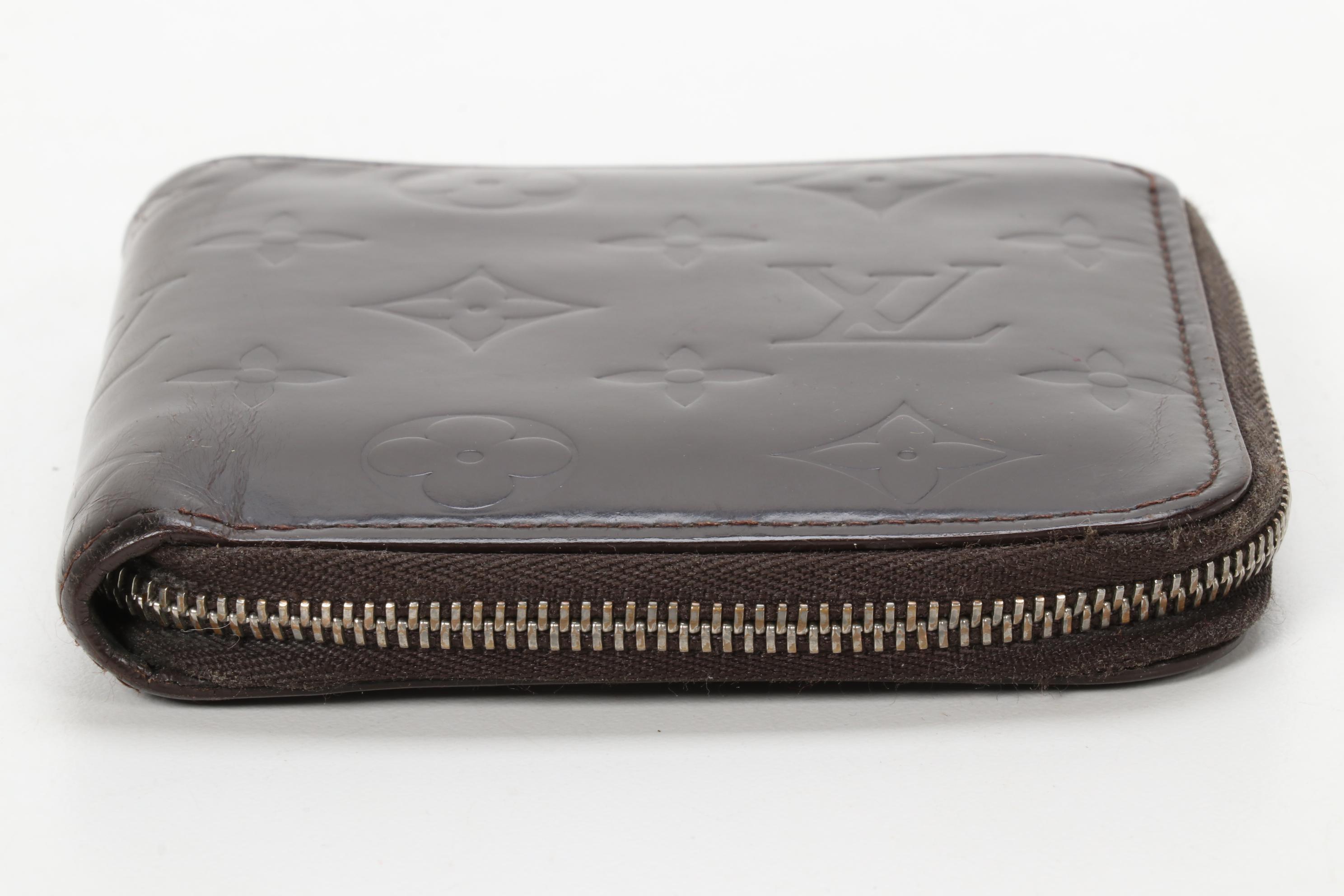 Louis Vuitton Porte-Billets Zippy in Cafe Monogram Glacé Leather
