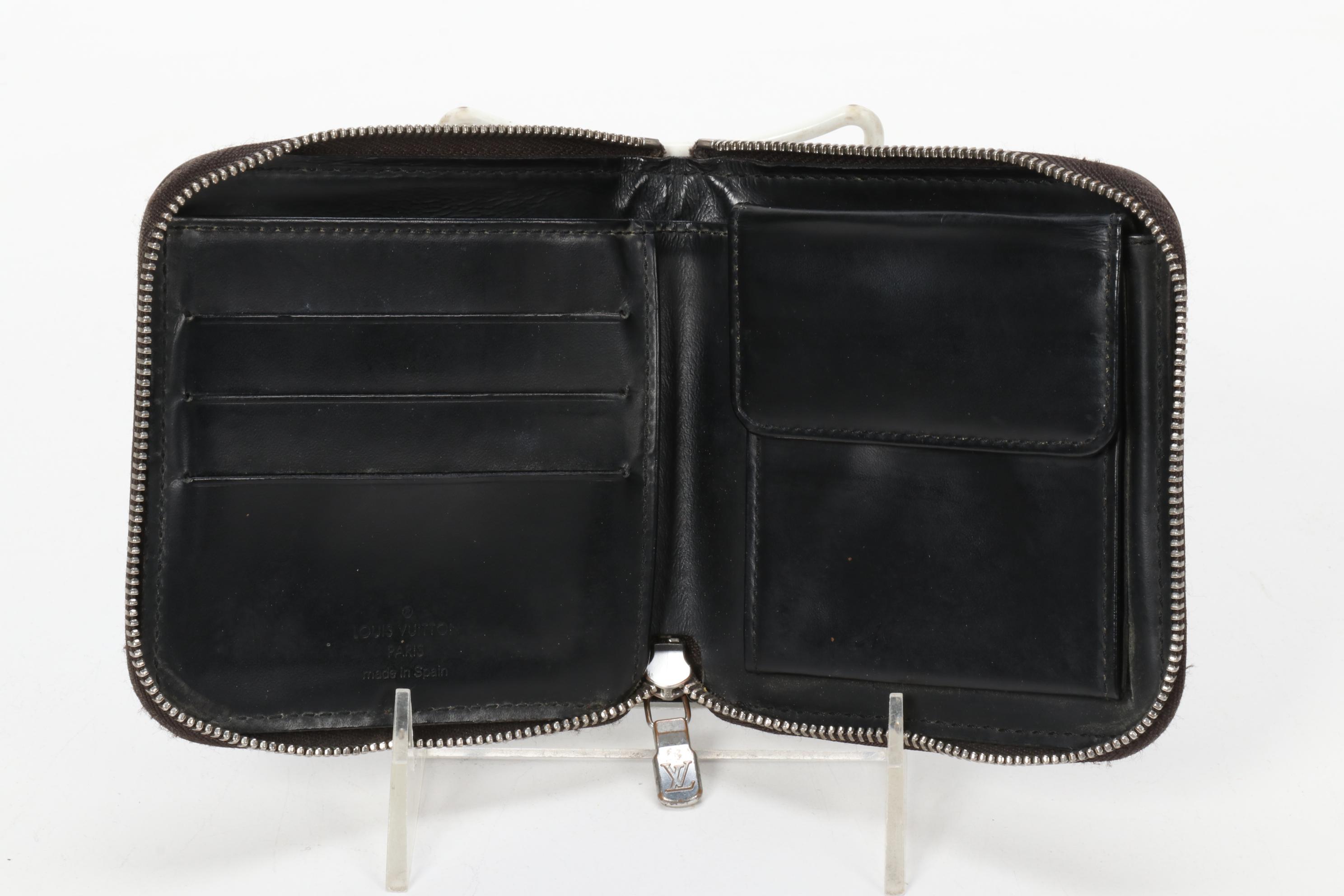 Louis Vuitton Porte-Billets Zippy in Cafe Monogram Glacé Leather
