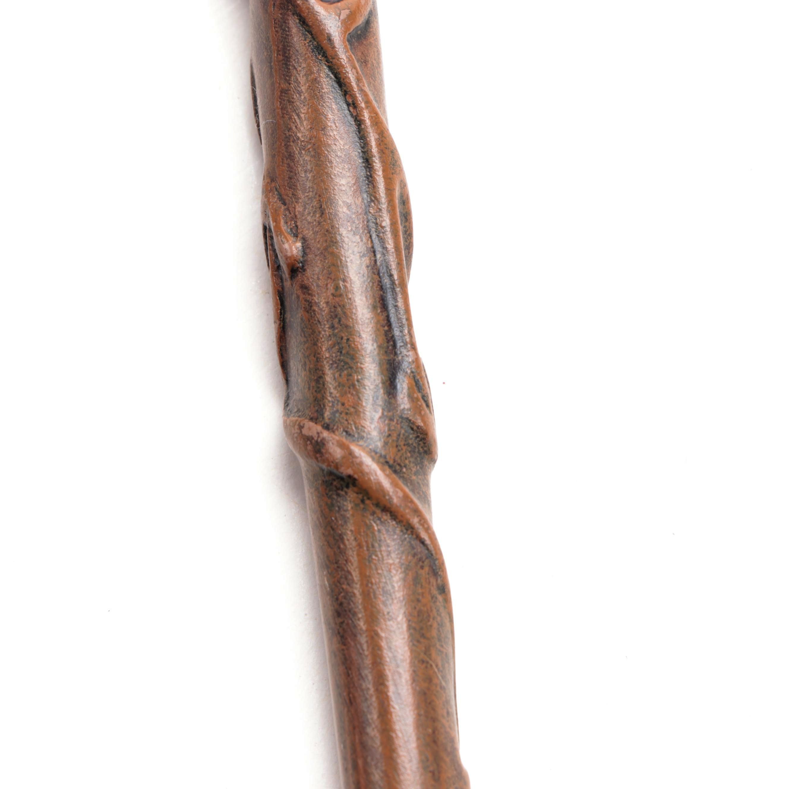 Harry Potter Wands Featuring Hermione and Luna Lovegood