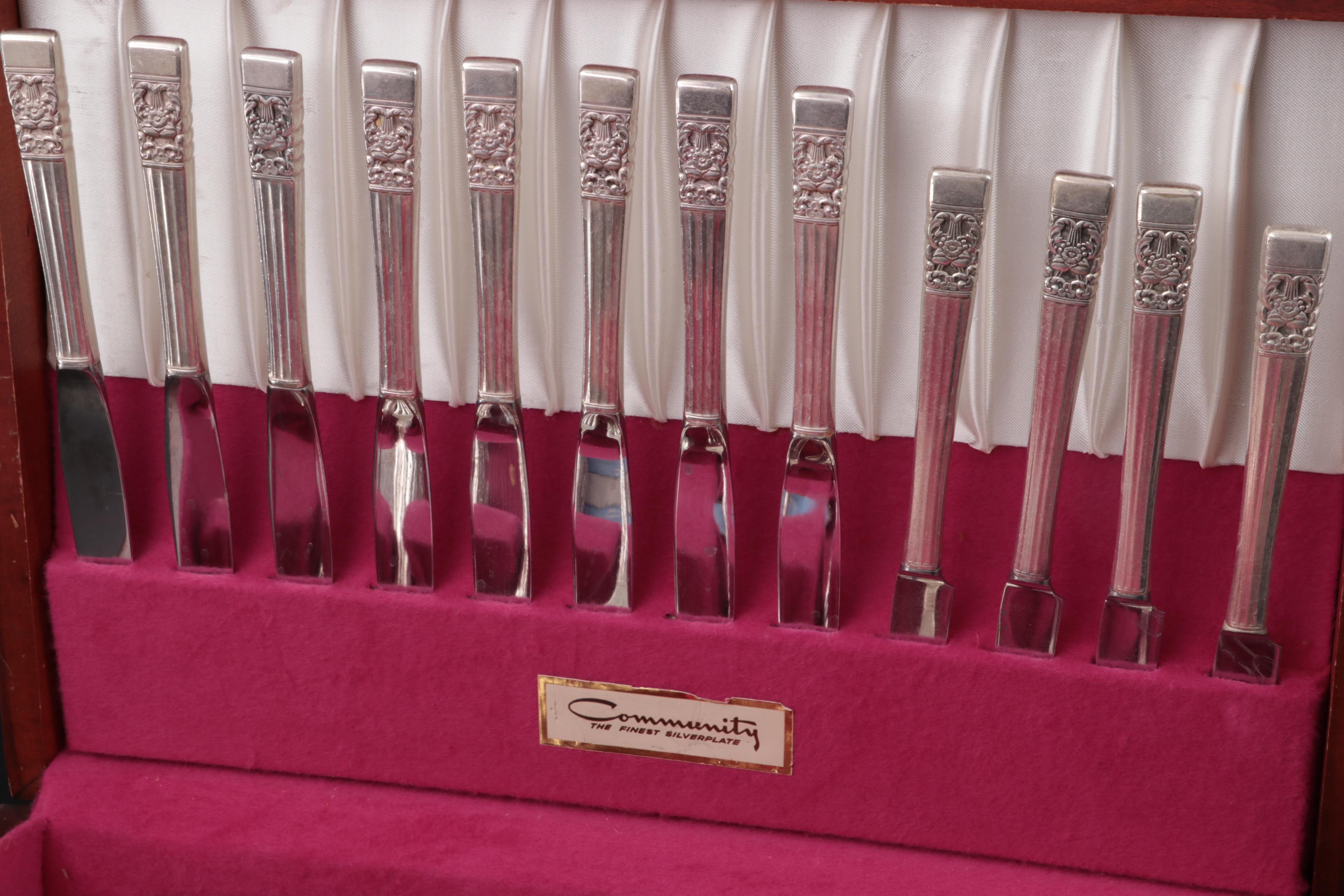 Oneida "Coronation" Silver Plate Flatware and Serving Utensils in Chest