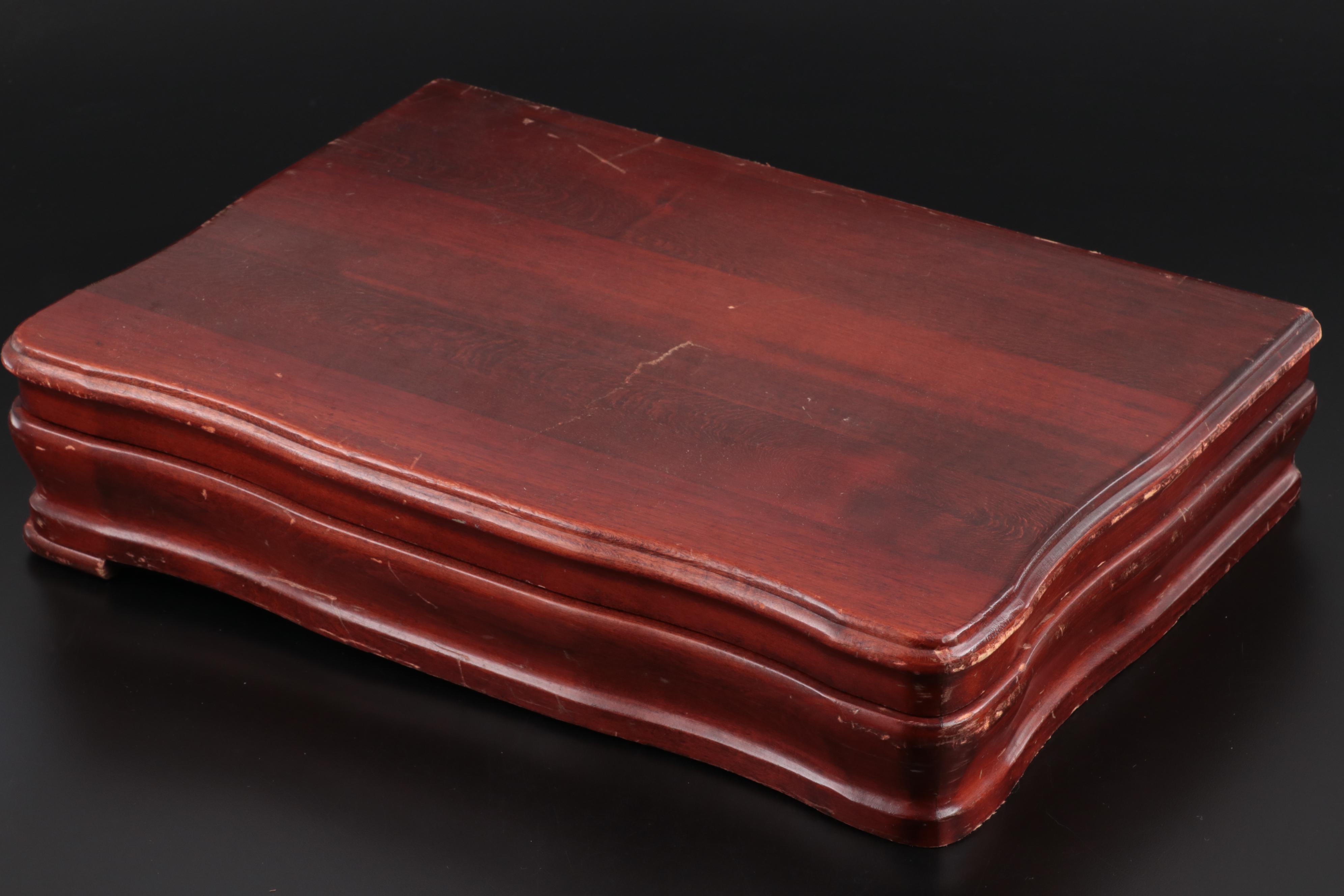 Oneida "Coronation" Silver Plate Flatware and Serving Utensils in Chest