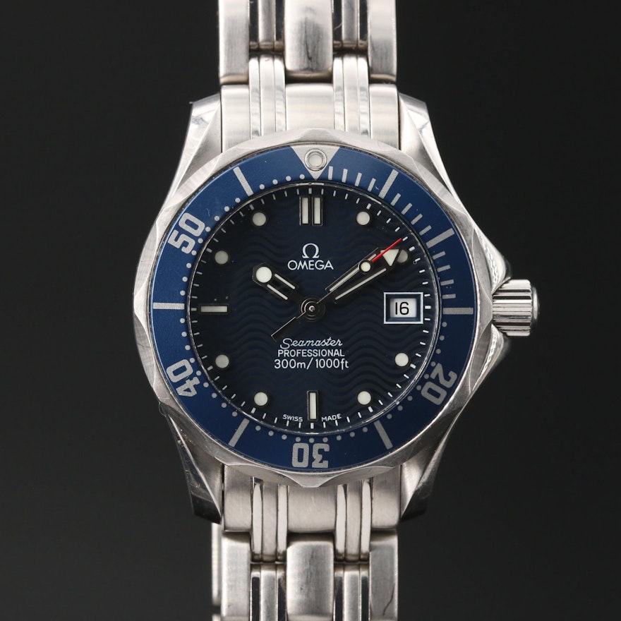 Omega "Seamaster Diver 300M" Stainless Steel Quartz Wristwatch