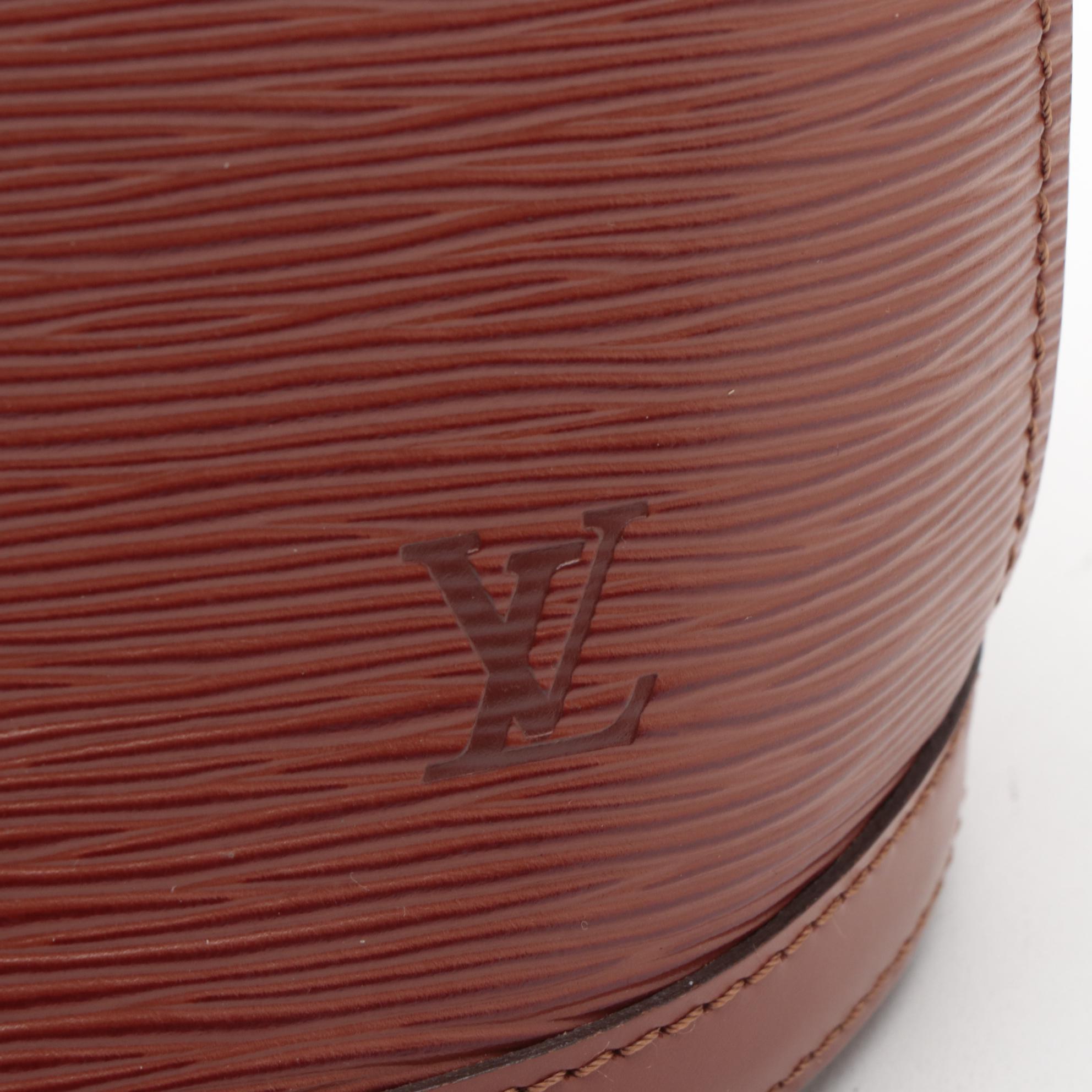 Louis Vuitton Cluny Shoulder Bag in Cipango Gold Epi Leather