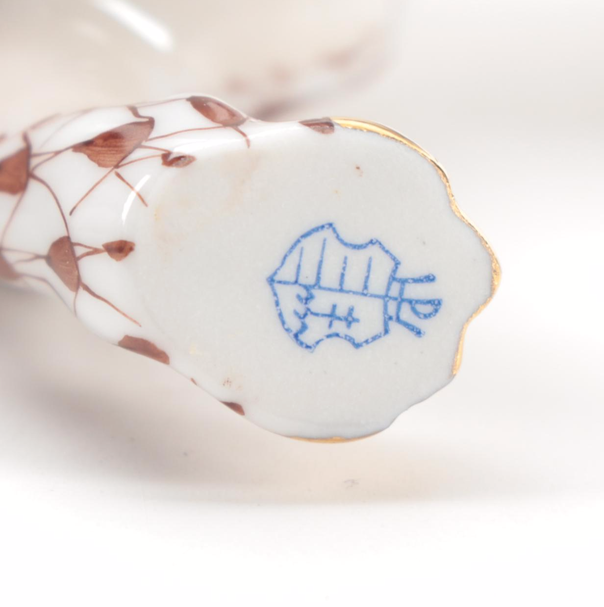 Herend Chocolate Fishnet "Small Tiger" Porcelain Figurine