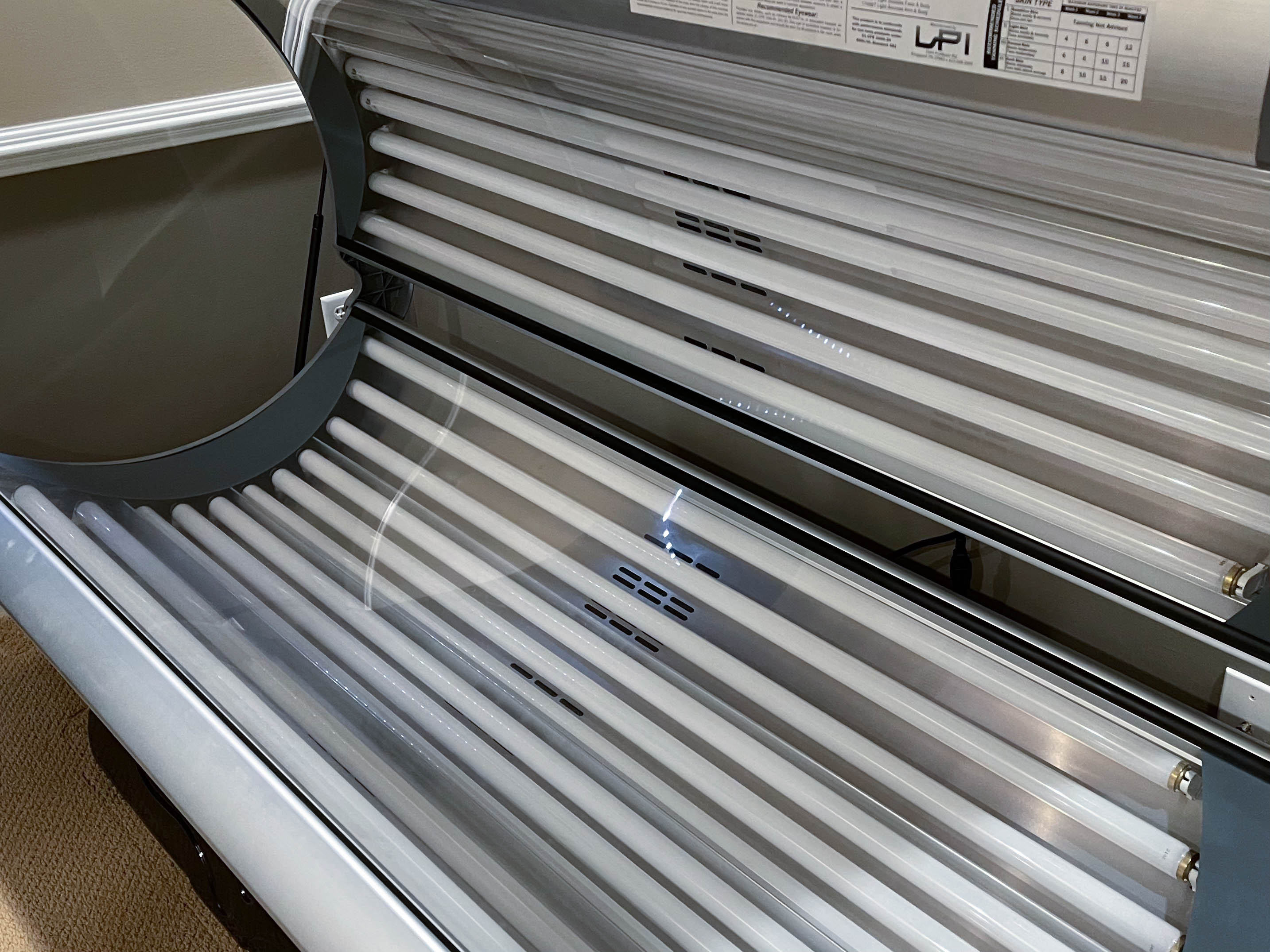Wolff System Solar Storm 245 Tanning Bed