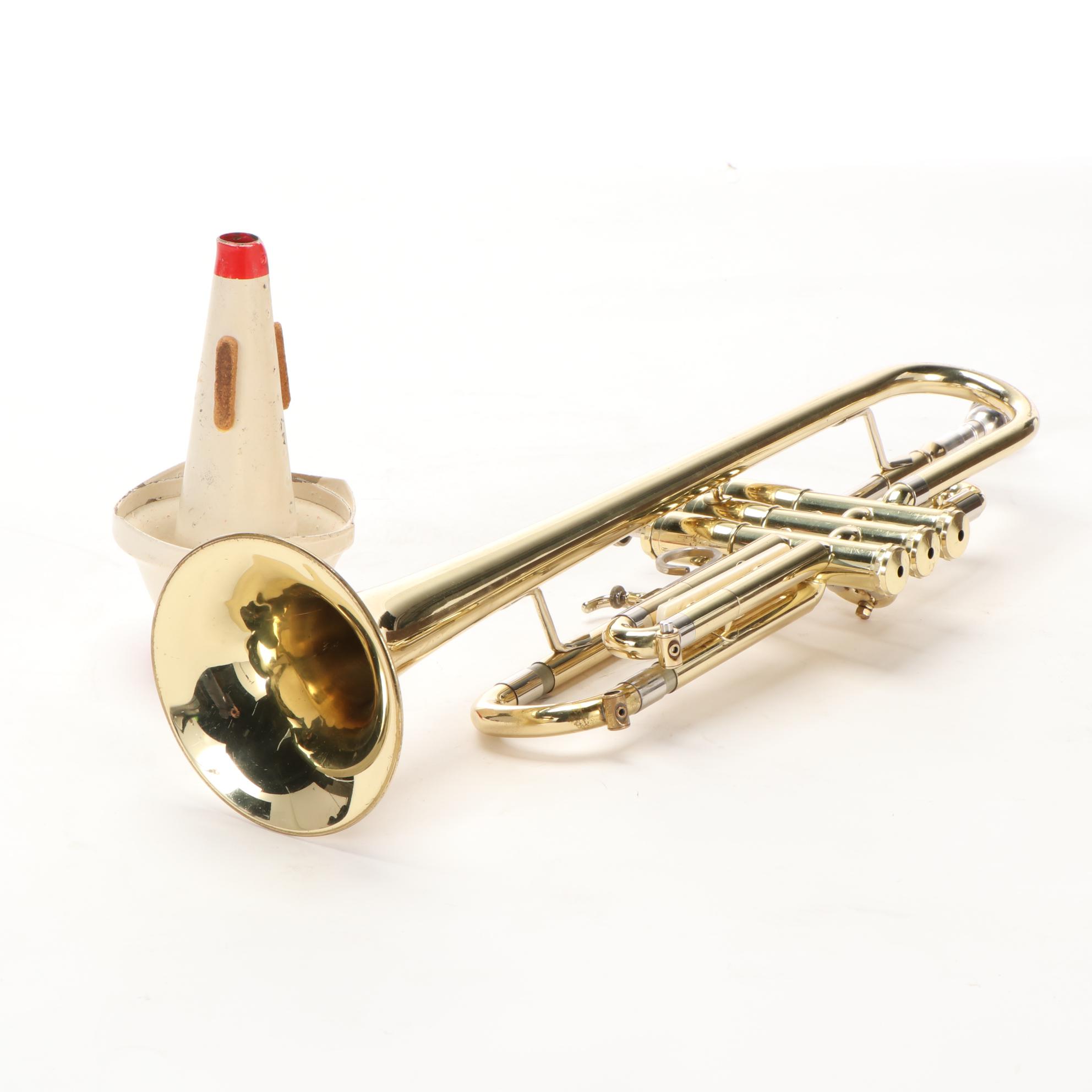Getzen 300 Series Bb Trumpet with Case and Mutes