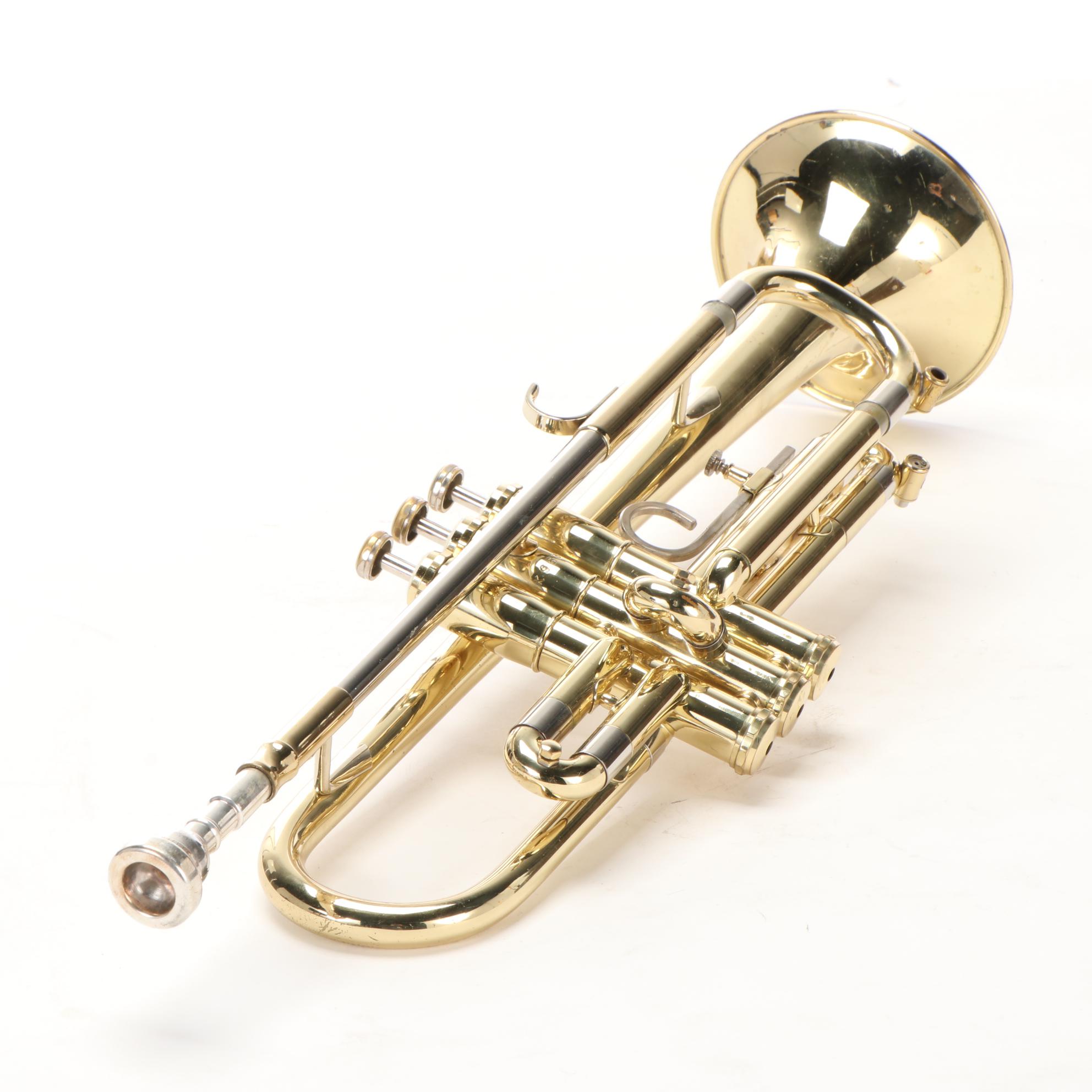 Getzen 300 Series Bb Trumpet with Case and Mutes