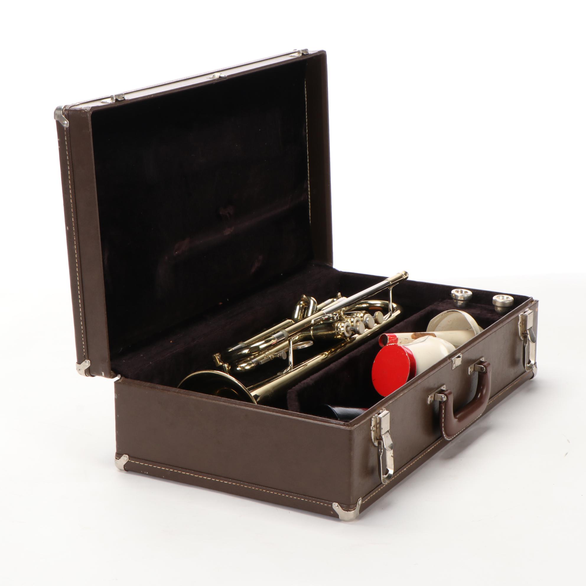 Getzen 300 Series Bb Trumpet with Case and Mutes