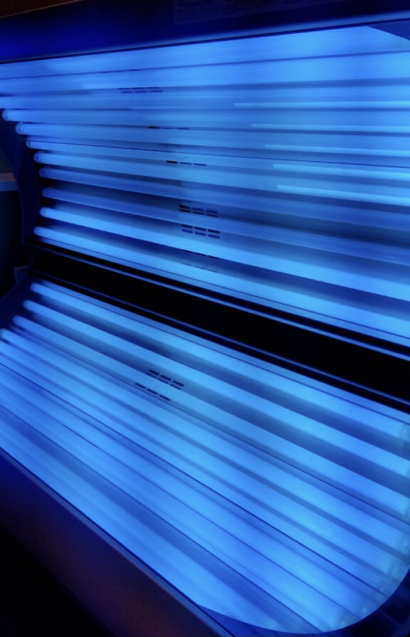 Wolff System Solar Storm 245 Tanning Bed