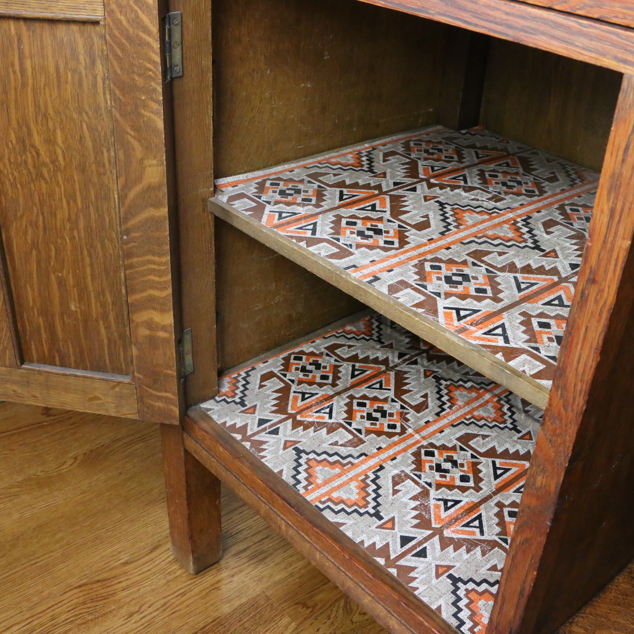 Arts and Crafts Oak Mirror Back Sideboard, circa 1910