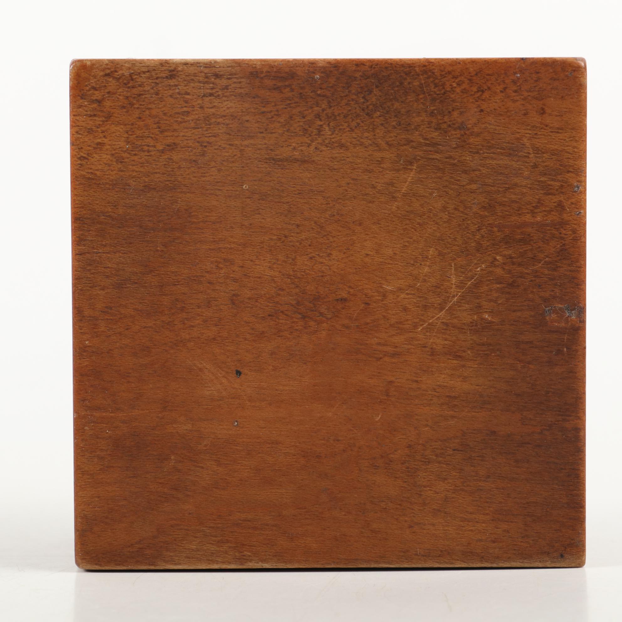 Greenwich Mean Time 8-Day Civil Date Indicator Aircraft Clock, Mid-20th C.