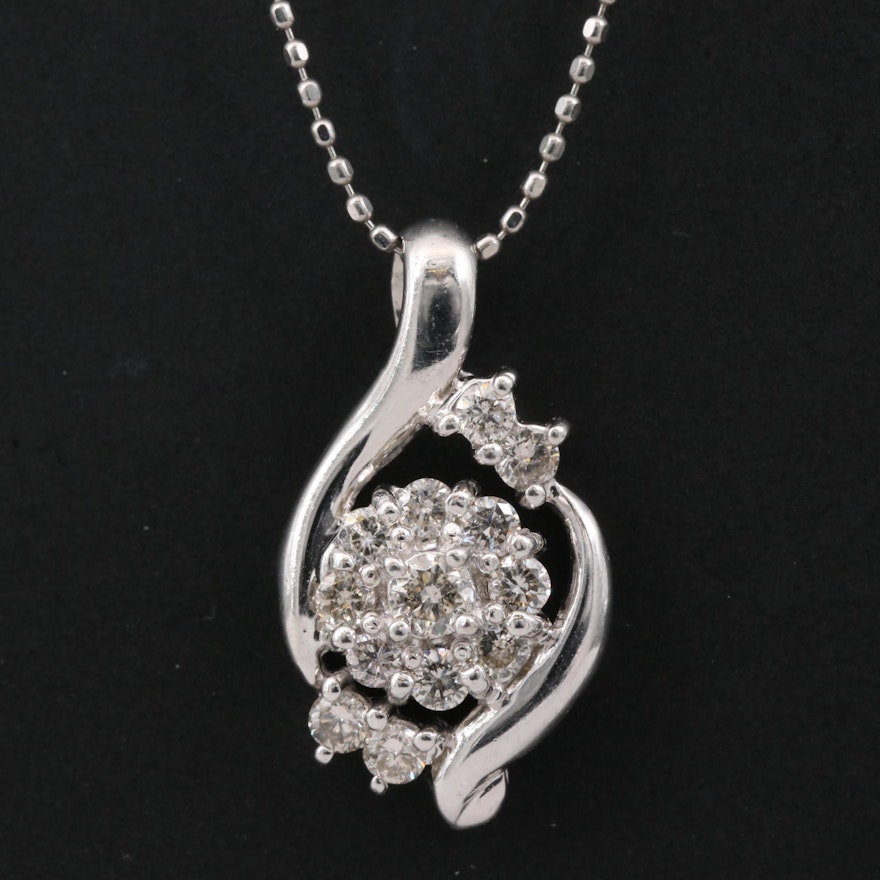 Platinum Diamond Pendant Necklace