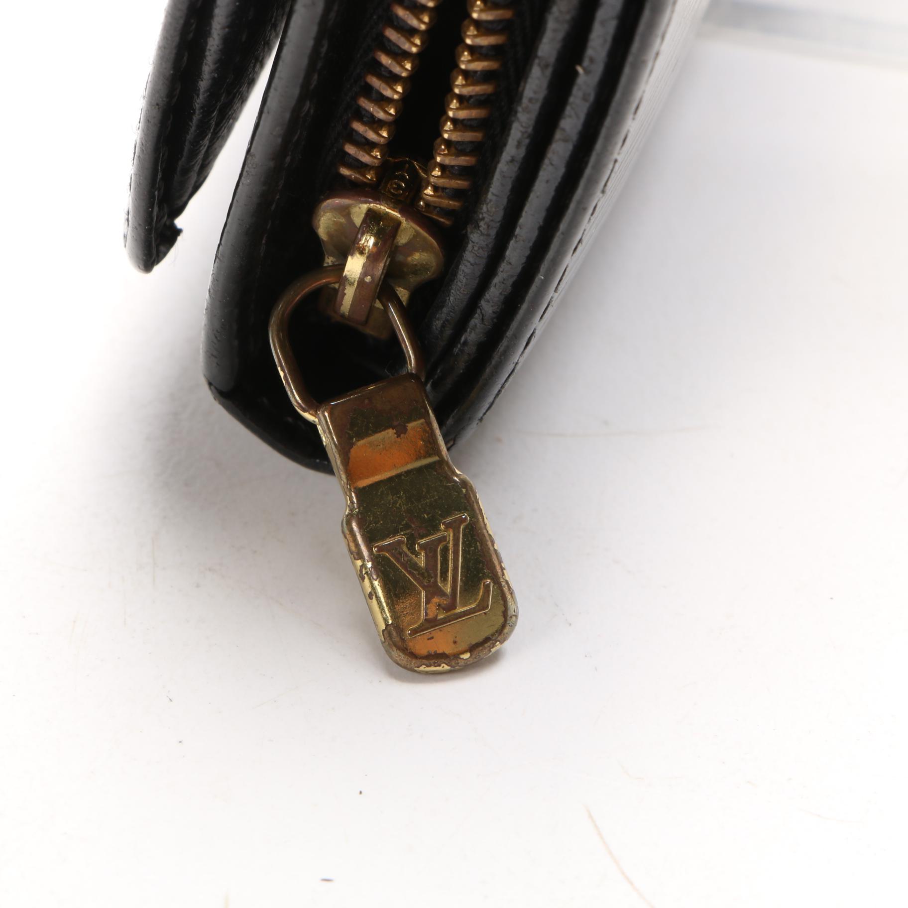 Louis Vuitton Porte-Monnaie Billets Tresor in Black Epi Leather