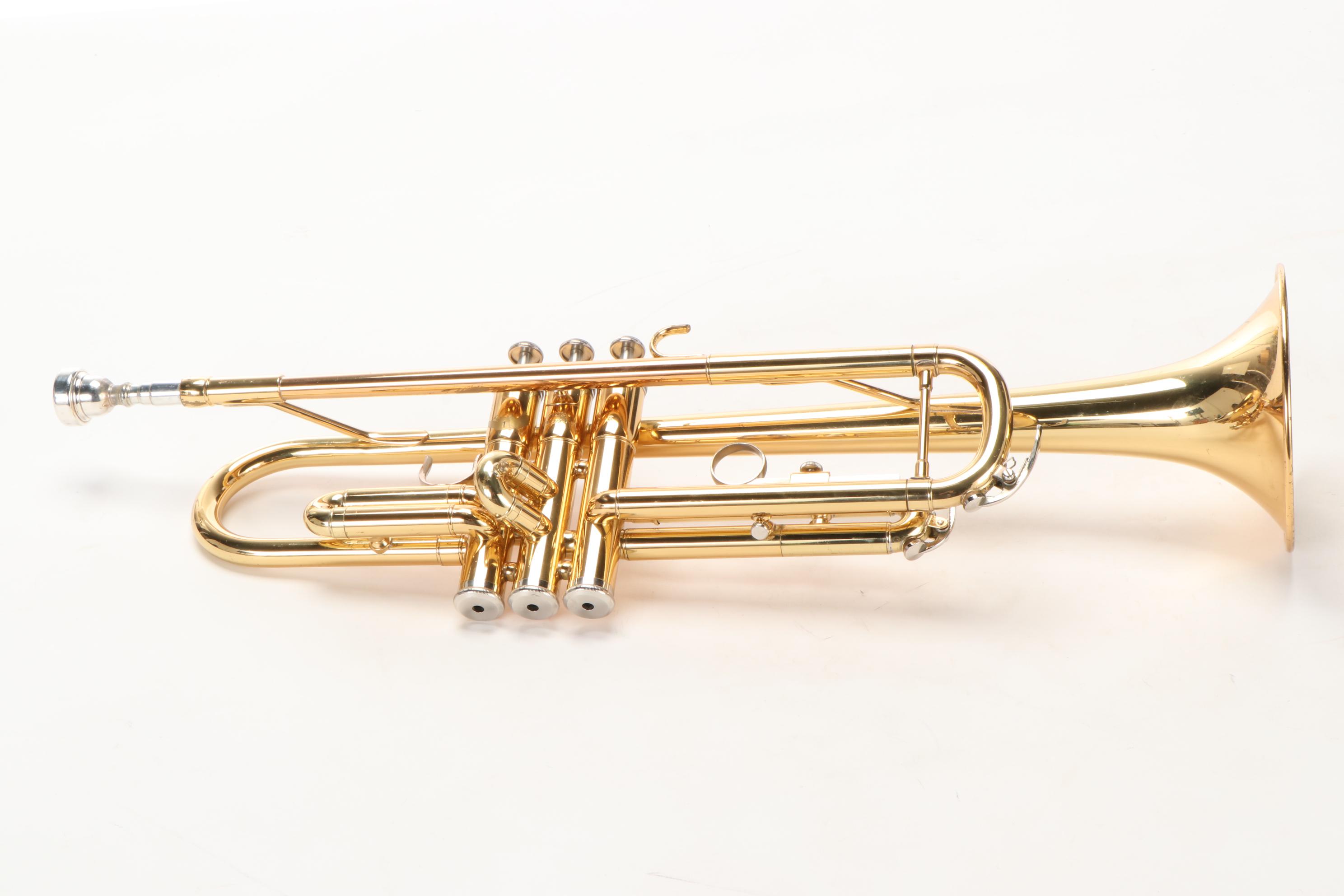 Yamaha YTR200AD Bb Trumpet with Molded Plastic Case