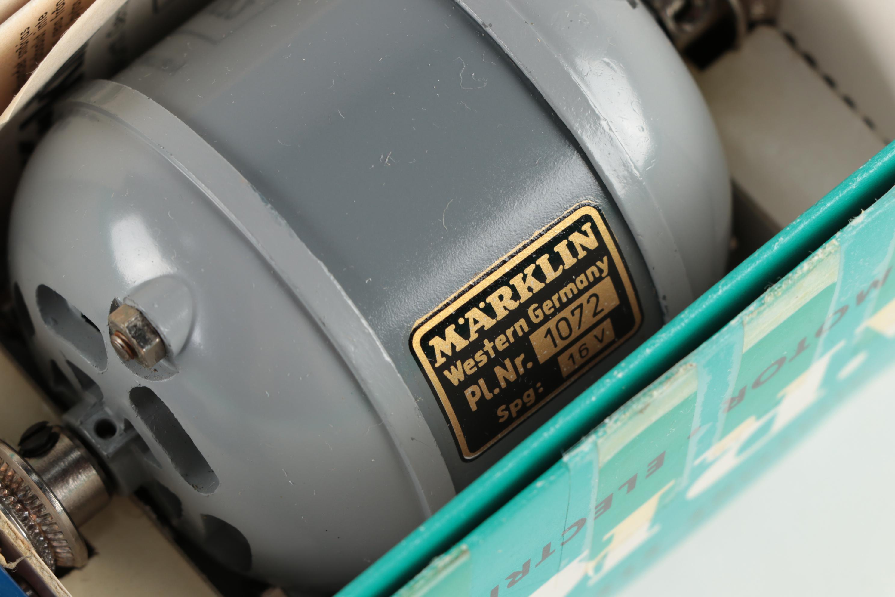 Märklin 1018 Locomotive Engines and Other Model Parts