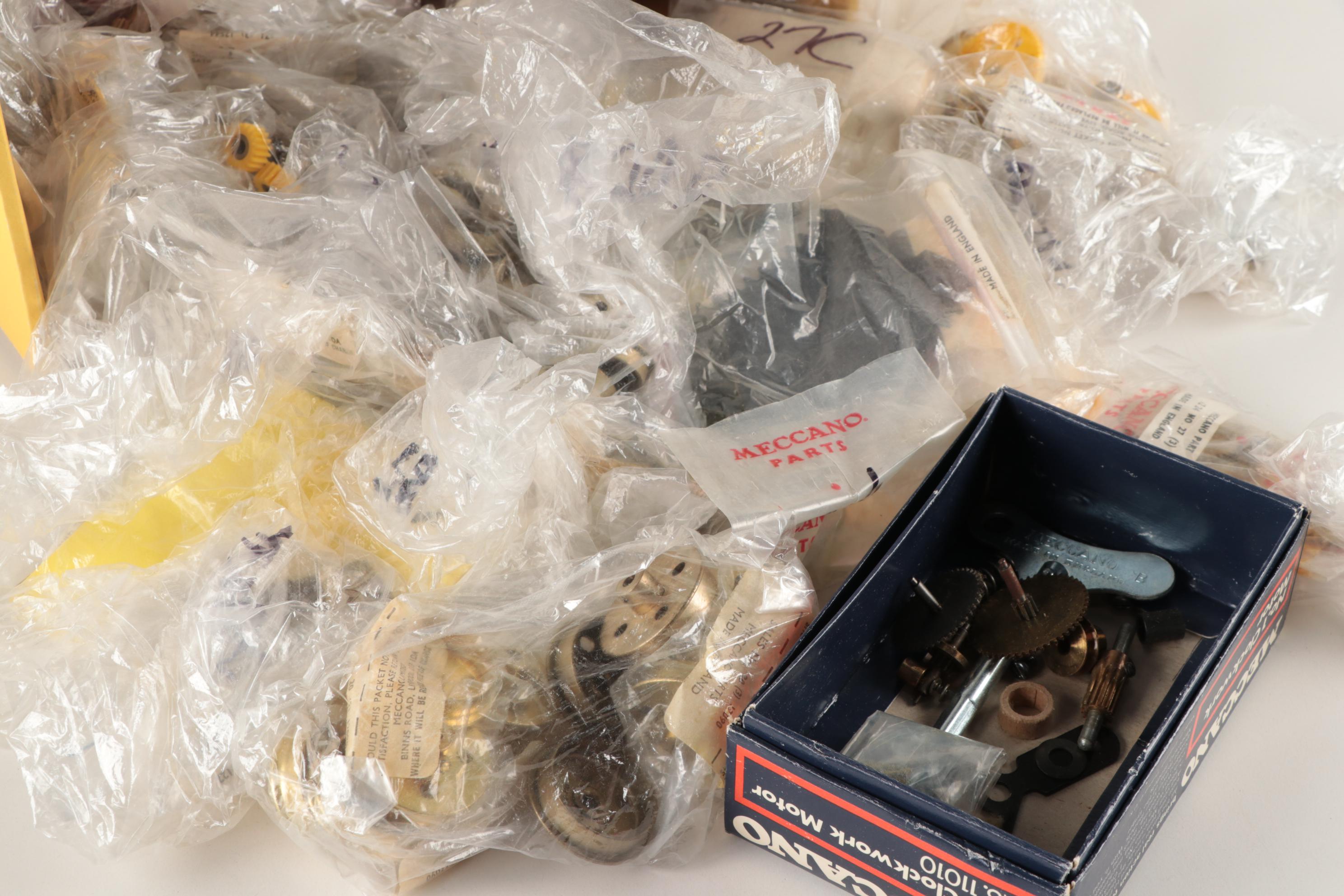 Märklin 1018 Locomotive Engines and Other Model Parts