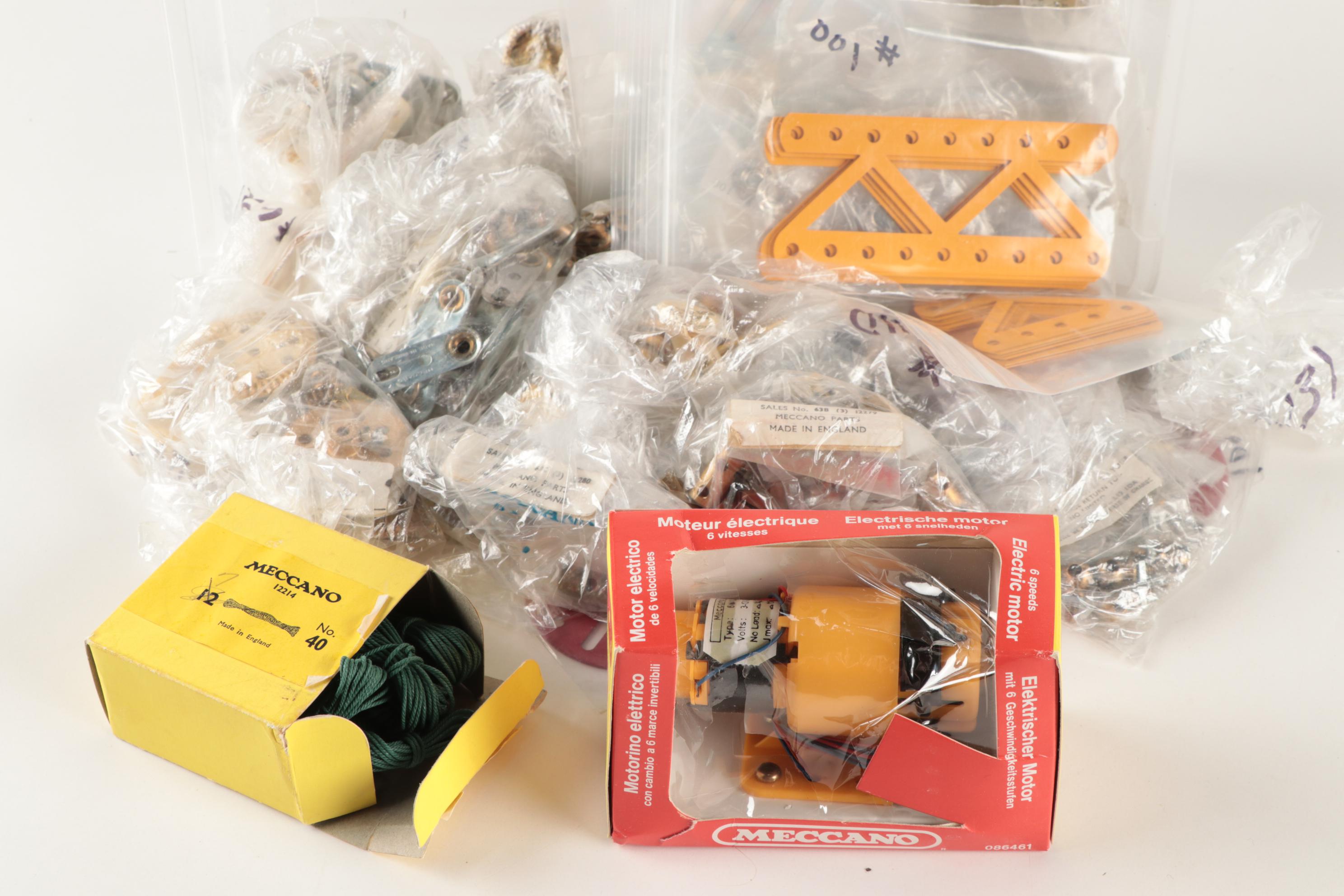 Märklin 1018 Locomotive Engines and Other Model Parts