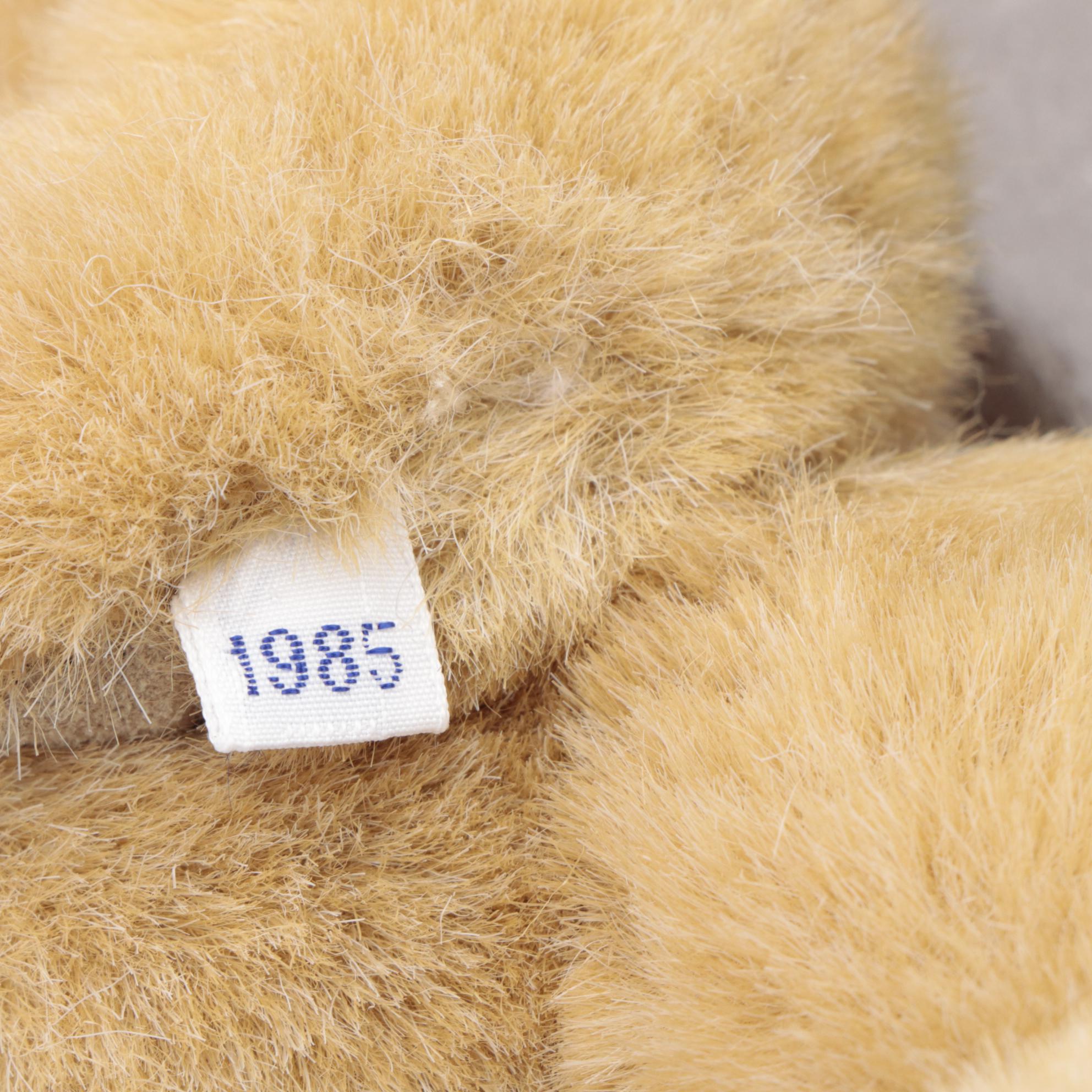 GUND Limited Edition Collector's Bears, 1980s