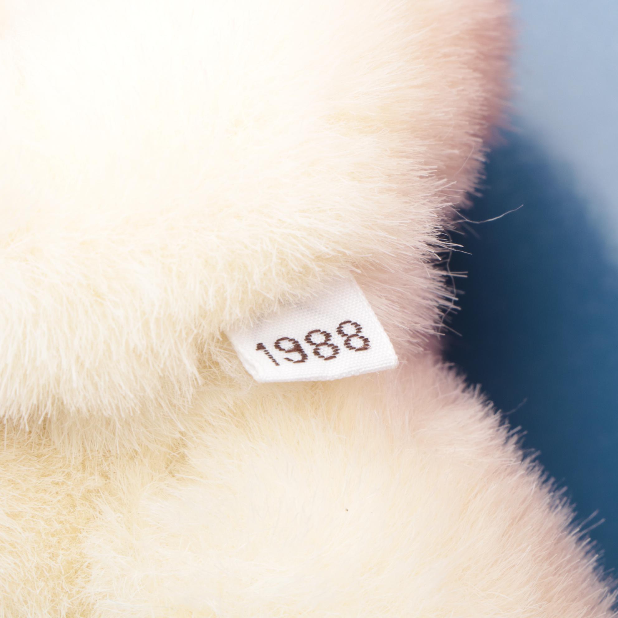 GUND Limited Edition Collector's Bears, 1980s