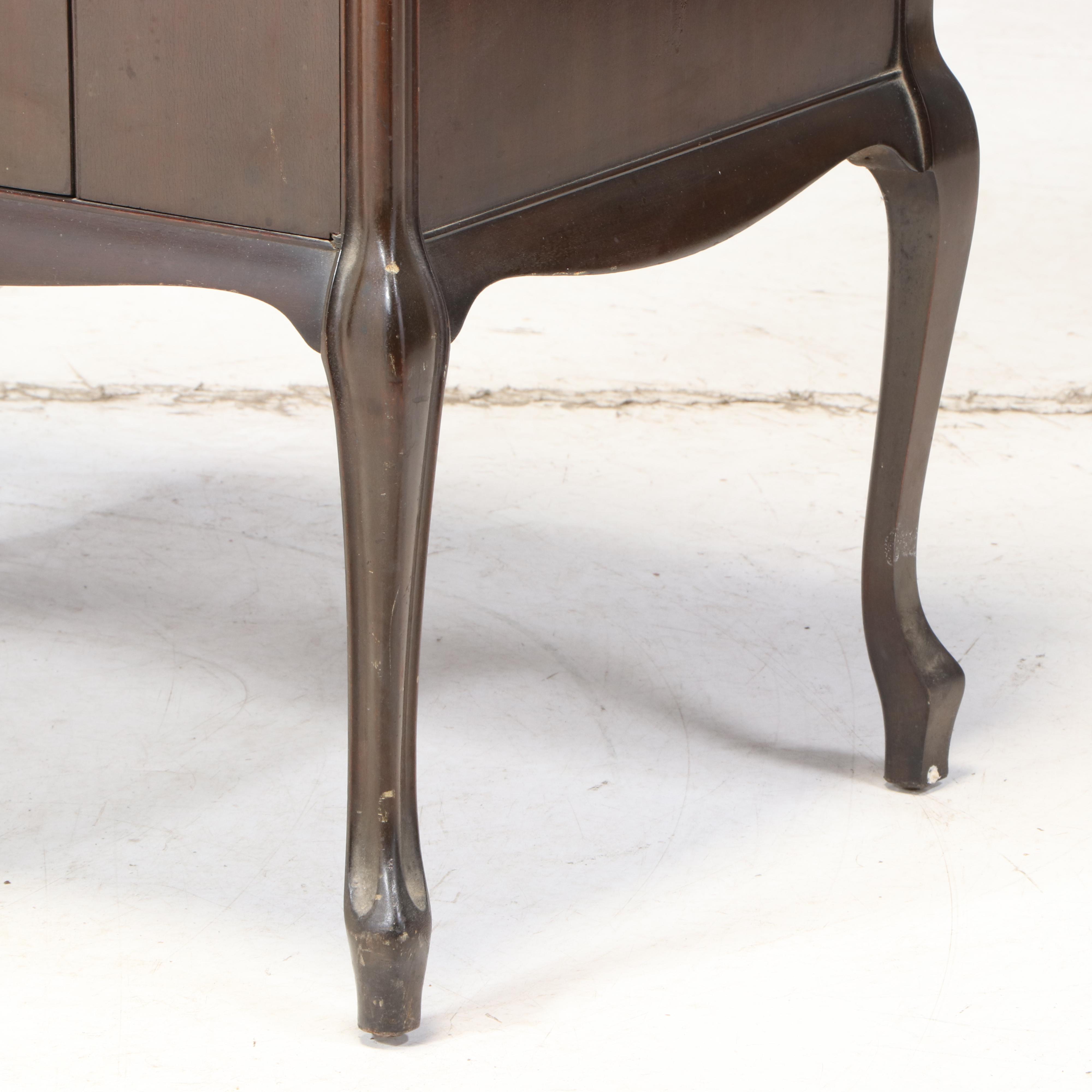 Wurlitzer Victrola Phonograph Mahogany Console, Early 20th Century