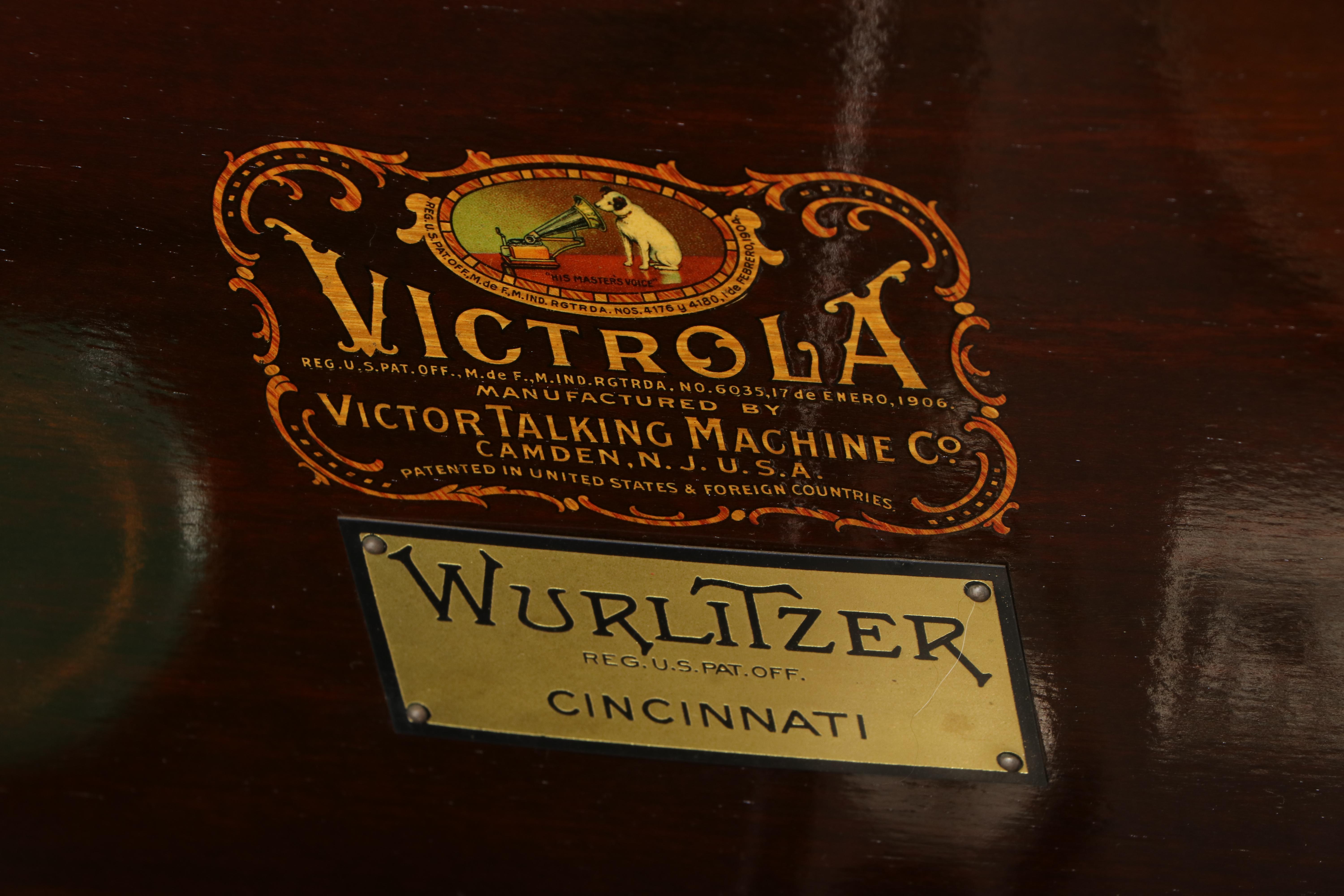 Wurlitzer Victrola Phonograph Mahogany Console, Early 20th Century