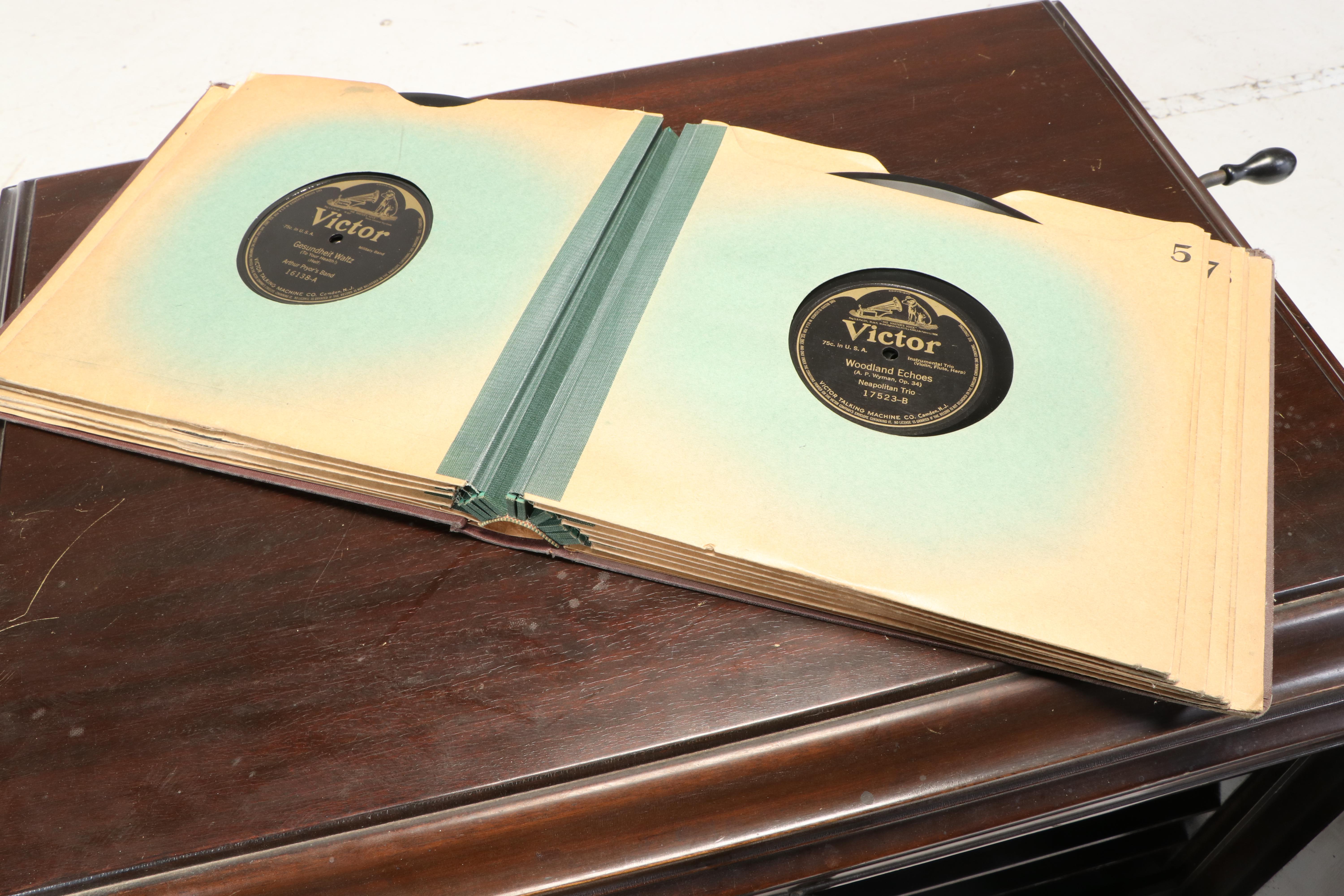 Wurlitzer Victrola Phonograph Mahogany Console, Early 20th Century