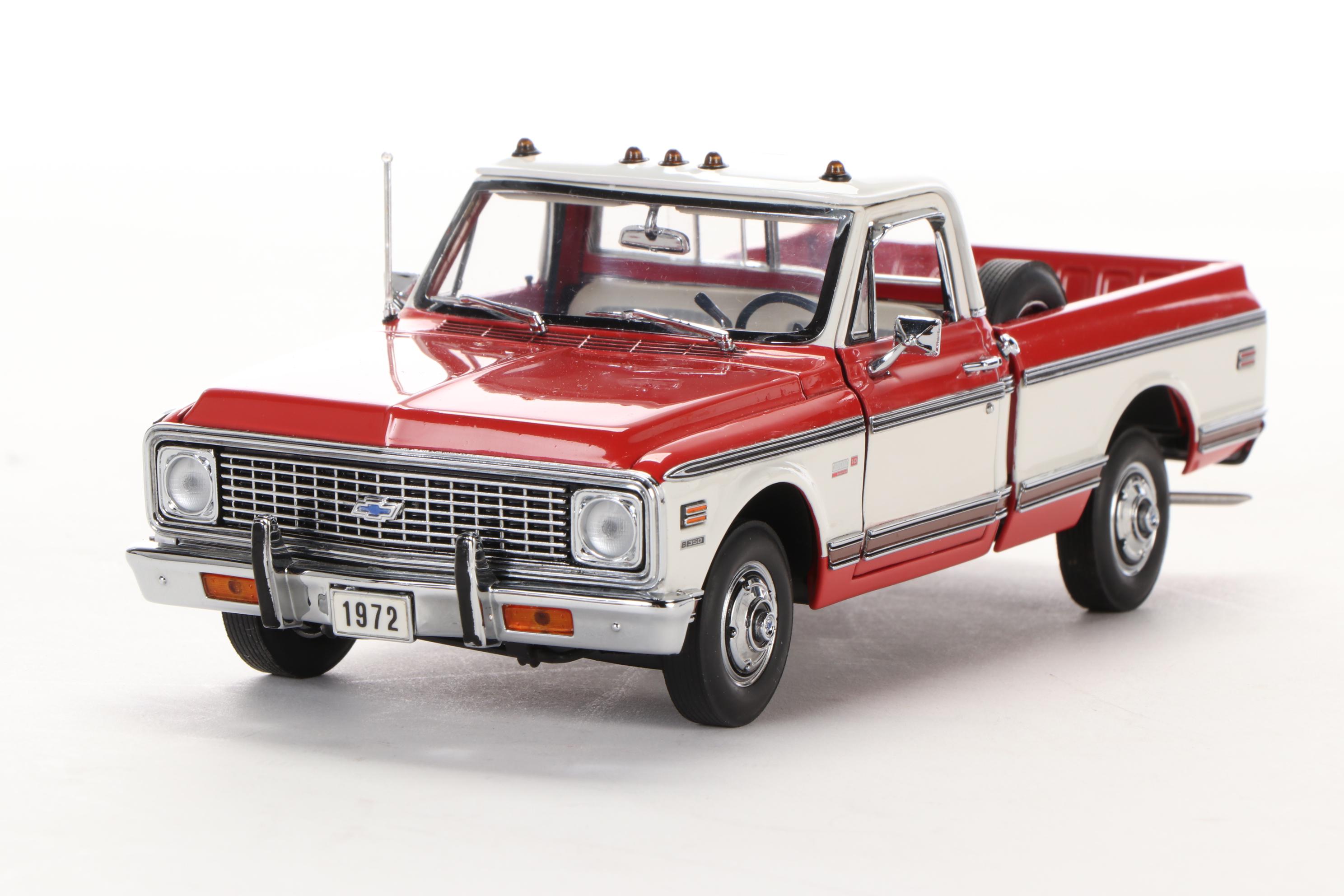 1937 Studebaker Pickup Model Car, 1953 Studebaker Commander Starliner, and More