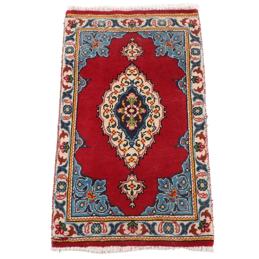 1'8" x 2'10" Hand-Knotted Persian Kerman Wool Floor Mat