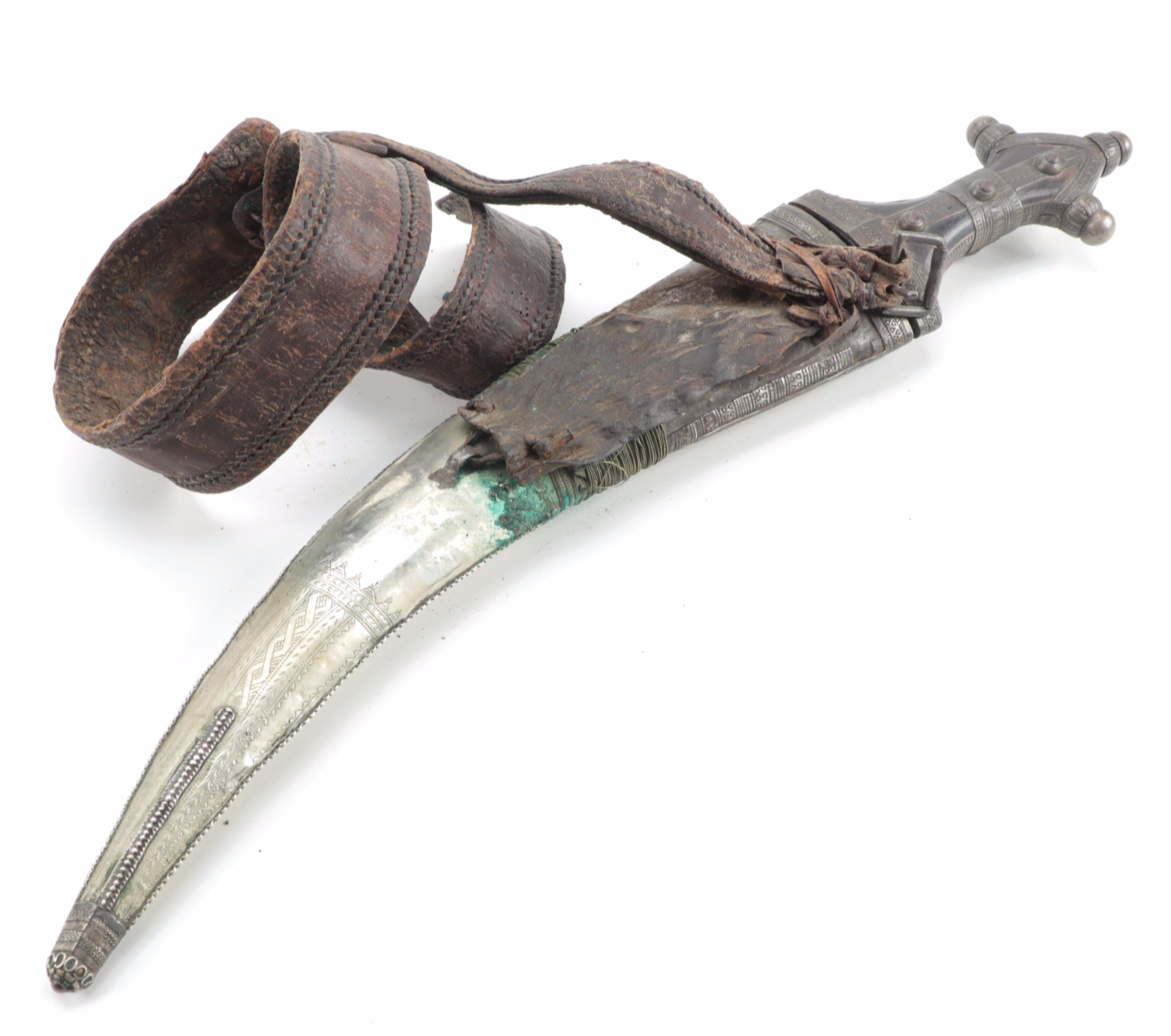 Jambiya Curved Dagger in Scabbard with Leather Belt, Mid-20th Century