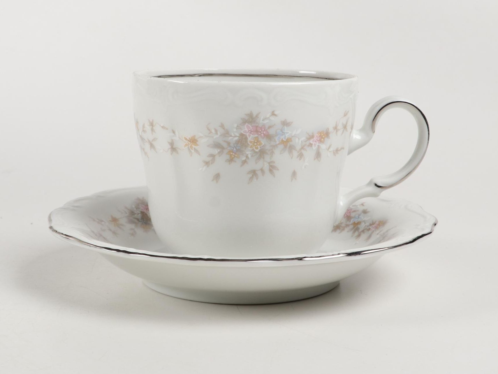 Johann Haviland Floral Porcelain Dinnerware, Mid to Late 20th Century