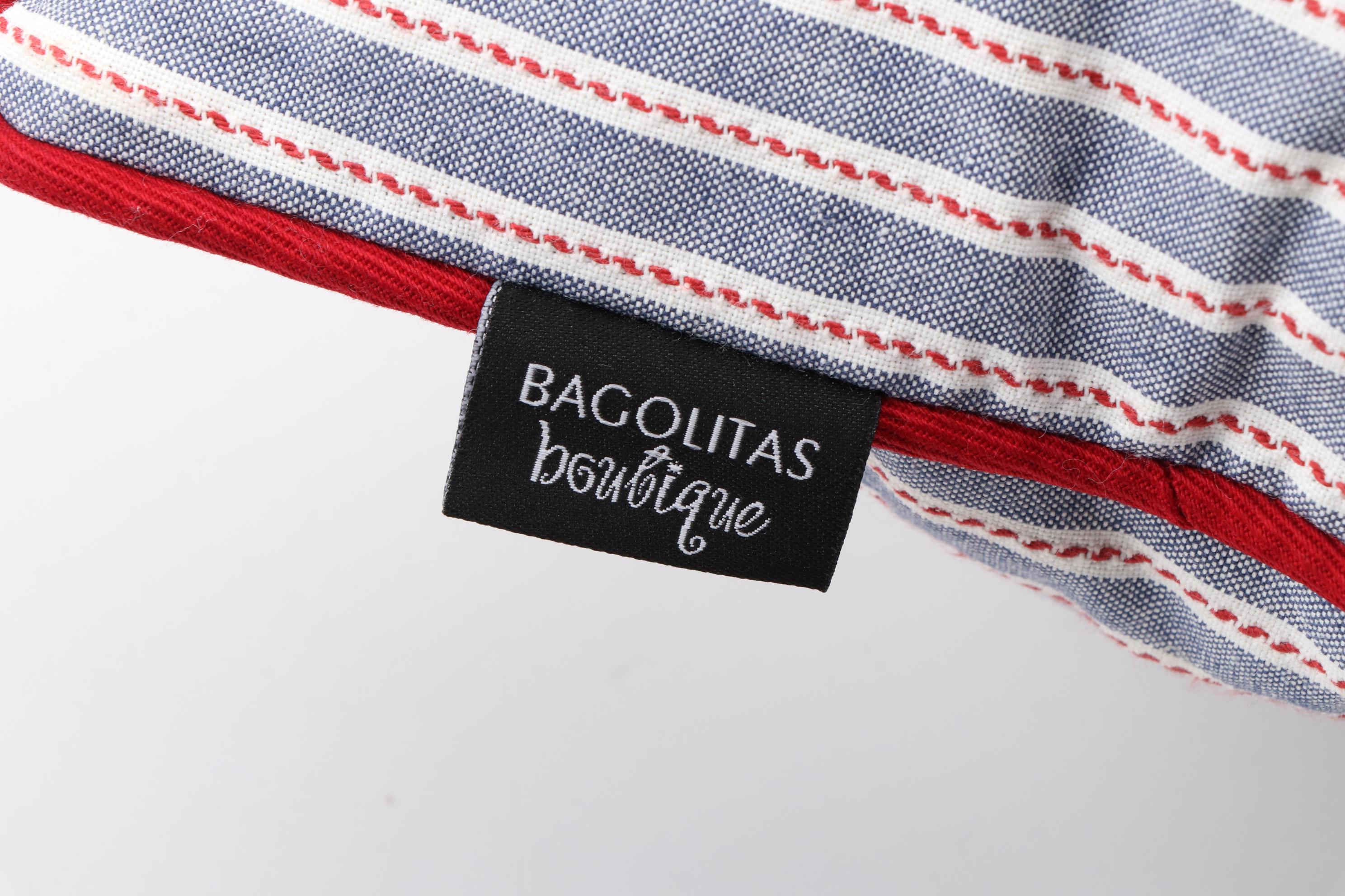 Vellux Microfleece Full/Queen Blanket and Bagolitas Boutique Pillows