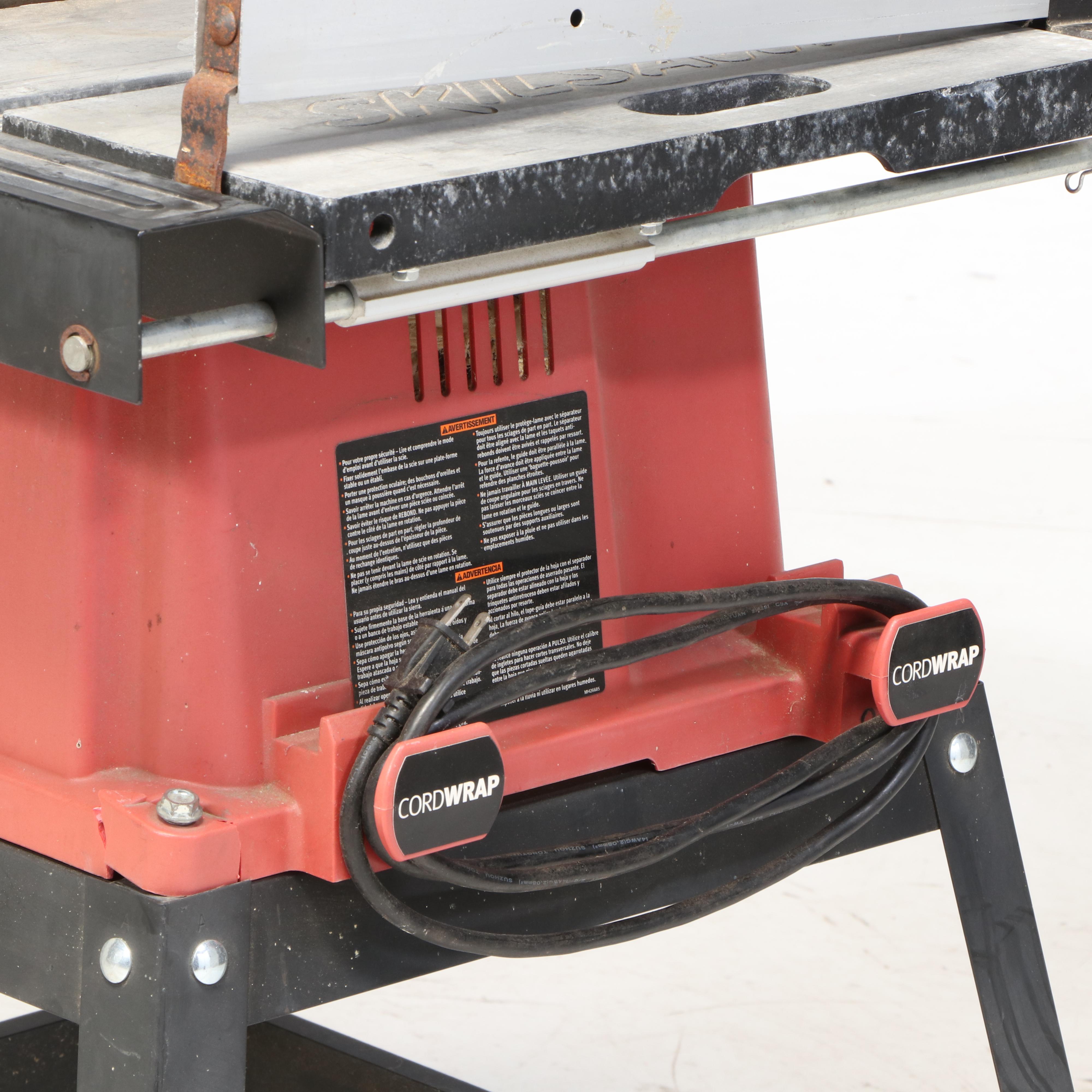 Skilsaw Model 3400 15 Amp 10" Table Saw with Stand