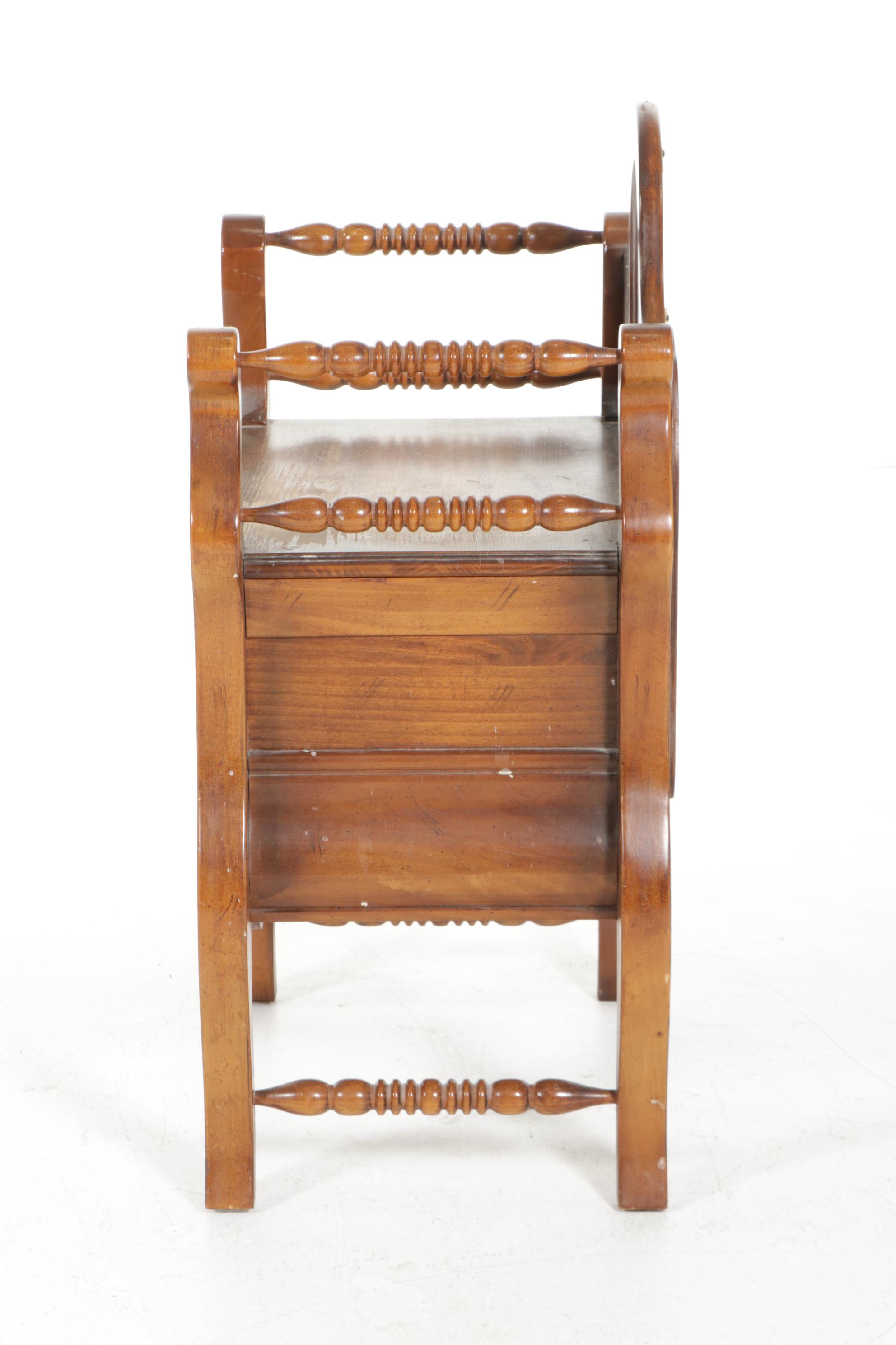 French Provincial Style Wooden Vanity Stand with Drawer and Mirror